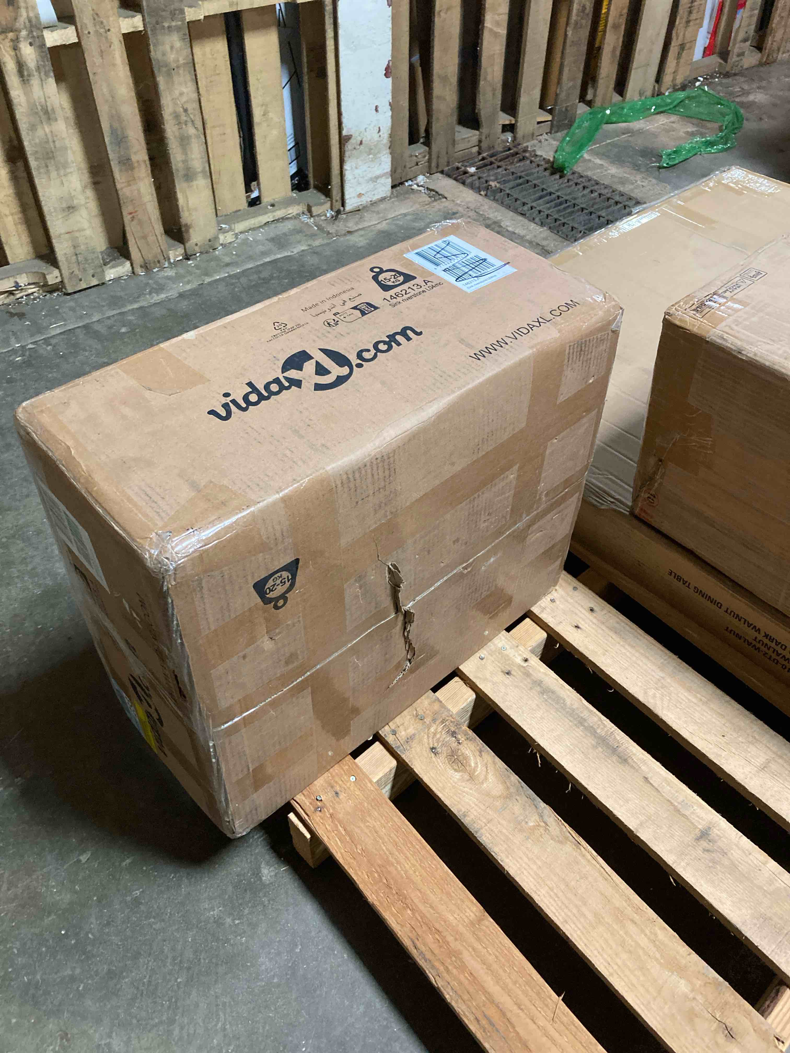 https://s3.amazonaws.com/lotting-images-prod/phillipi/BRN1921975_1754485629964.jpeg