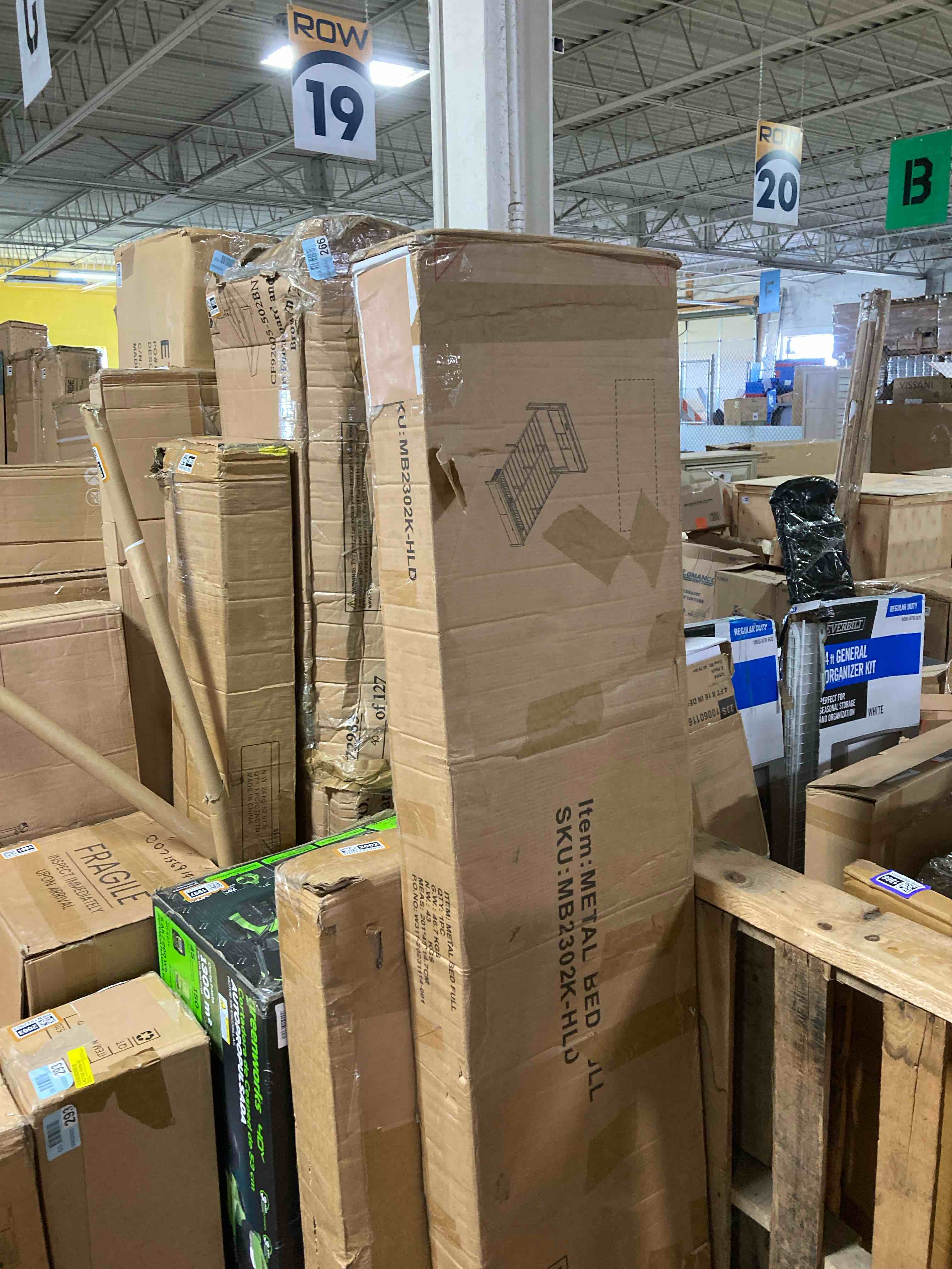 https://s3.amazonaws.com/lotting-images-prod/phillipi/BRN1922006_1754494904049.jpeg