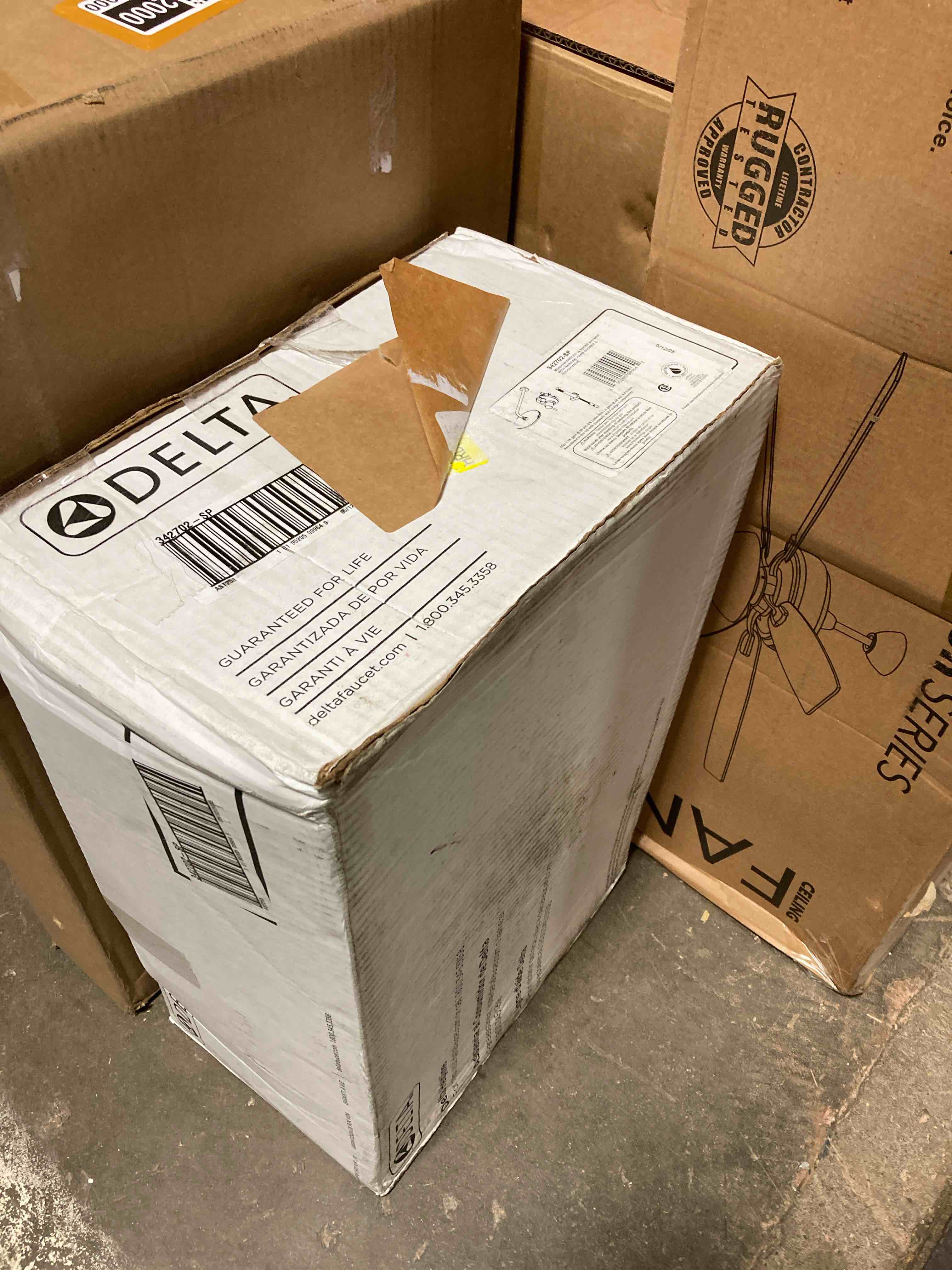 https://s3.amazonaws.com/lotting-images-prod/phillipi/BRN1922008_1754495418631.jpeg