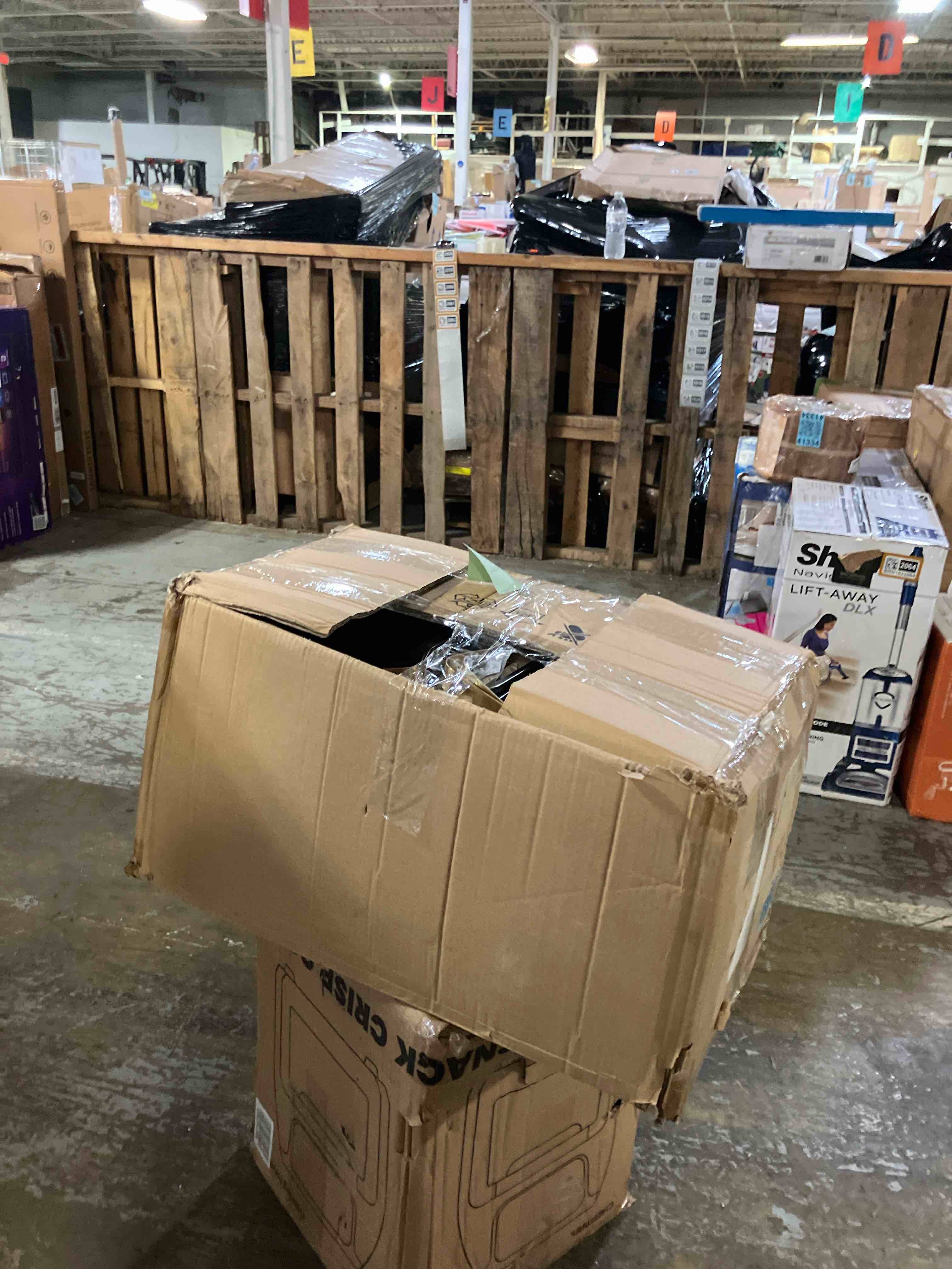 https://s3.amazonaws.com/lotting-images-prod/phillipi/BRN1922062_1754581421378.jpeg