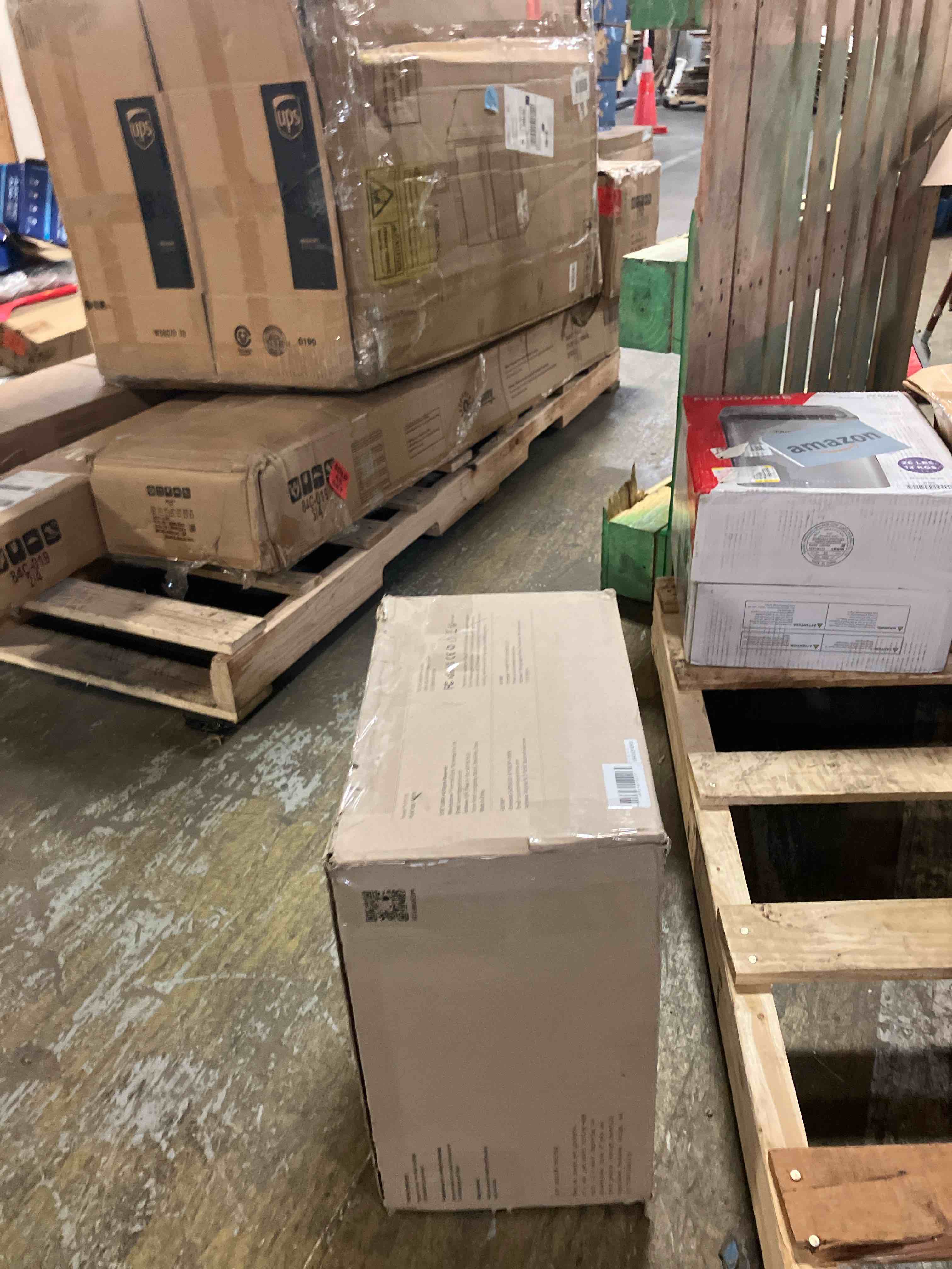 https://s3.amazonaws.com/lotting-images-prod/phillipi/BRN1922095_1754569006645.jpeg