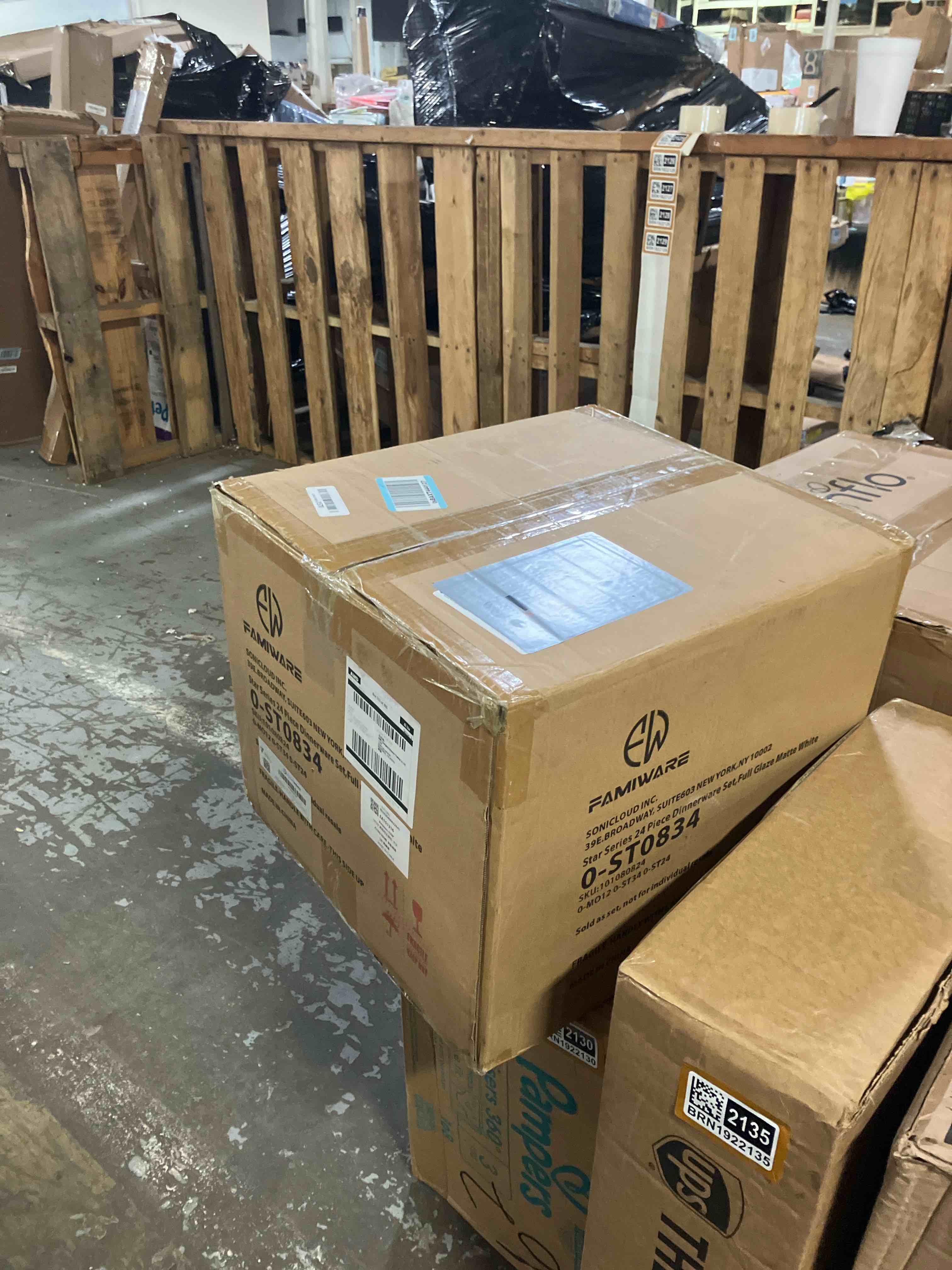 https://s3.amazonaws.com/lotting-images-prod/phillipi/BRN1922129_1754510136499.jpeg