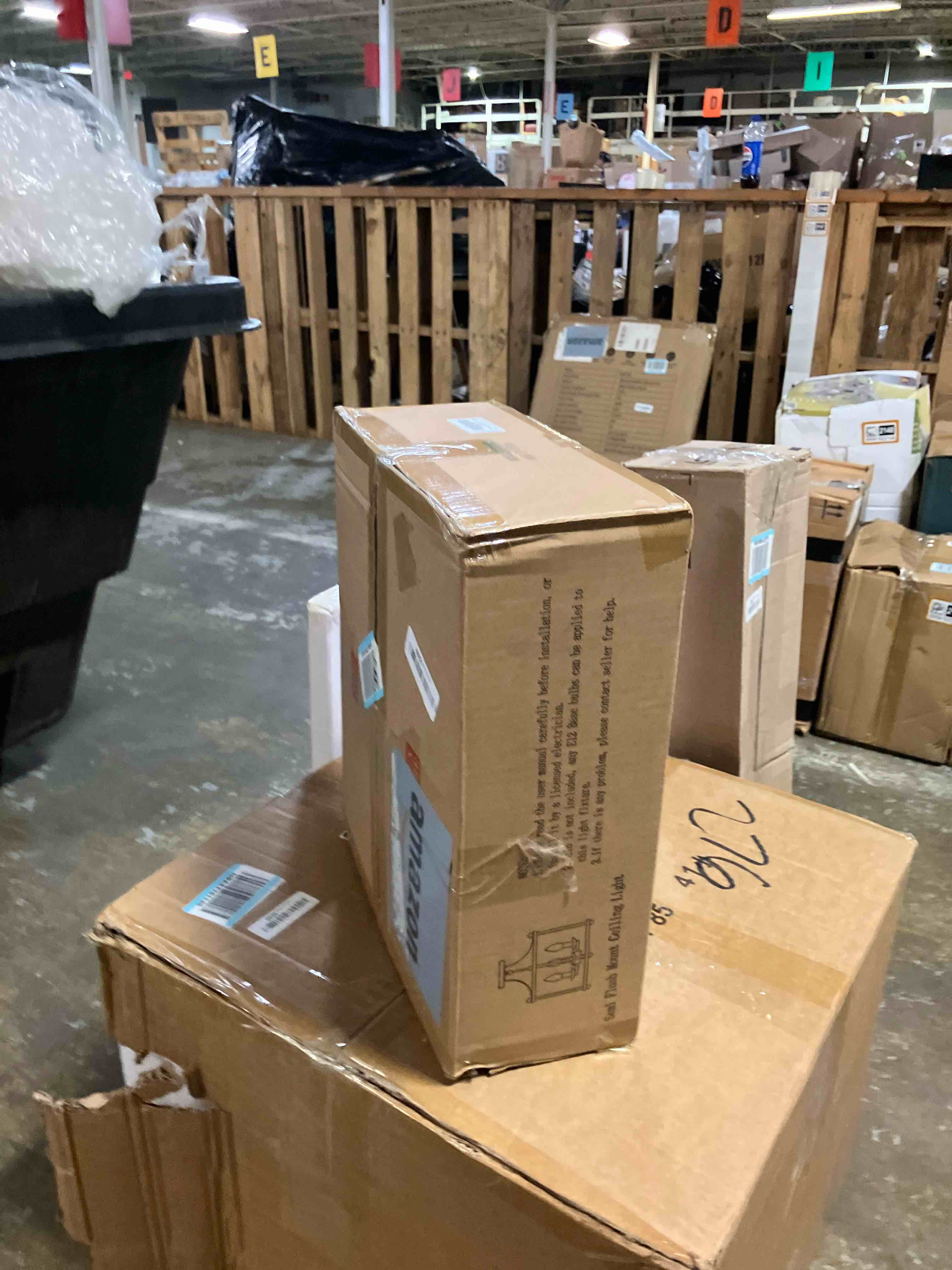 https://s3.amazonaws.com/lotting-images-prod/phillipi/BRN1922147_1754504033588.jpeg