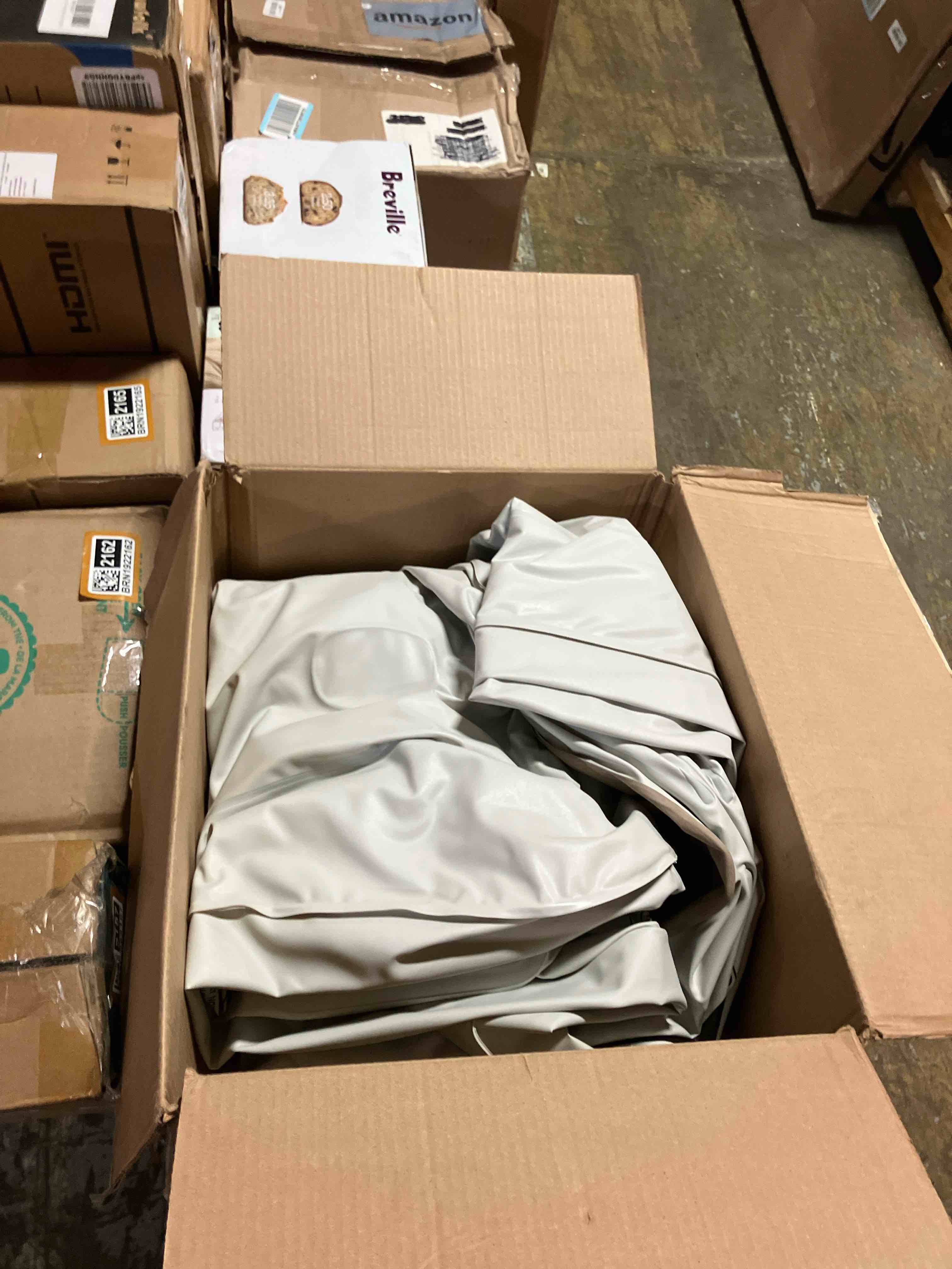 https://s3.amazonaws.com/lotting-images-prod/phillipi/BRN1922150_1754503265564.jpeg