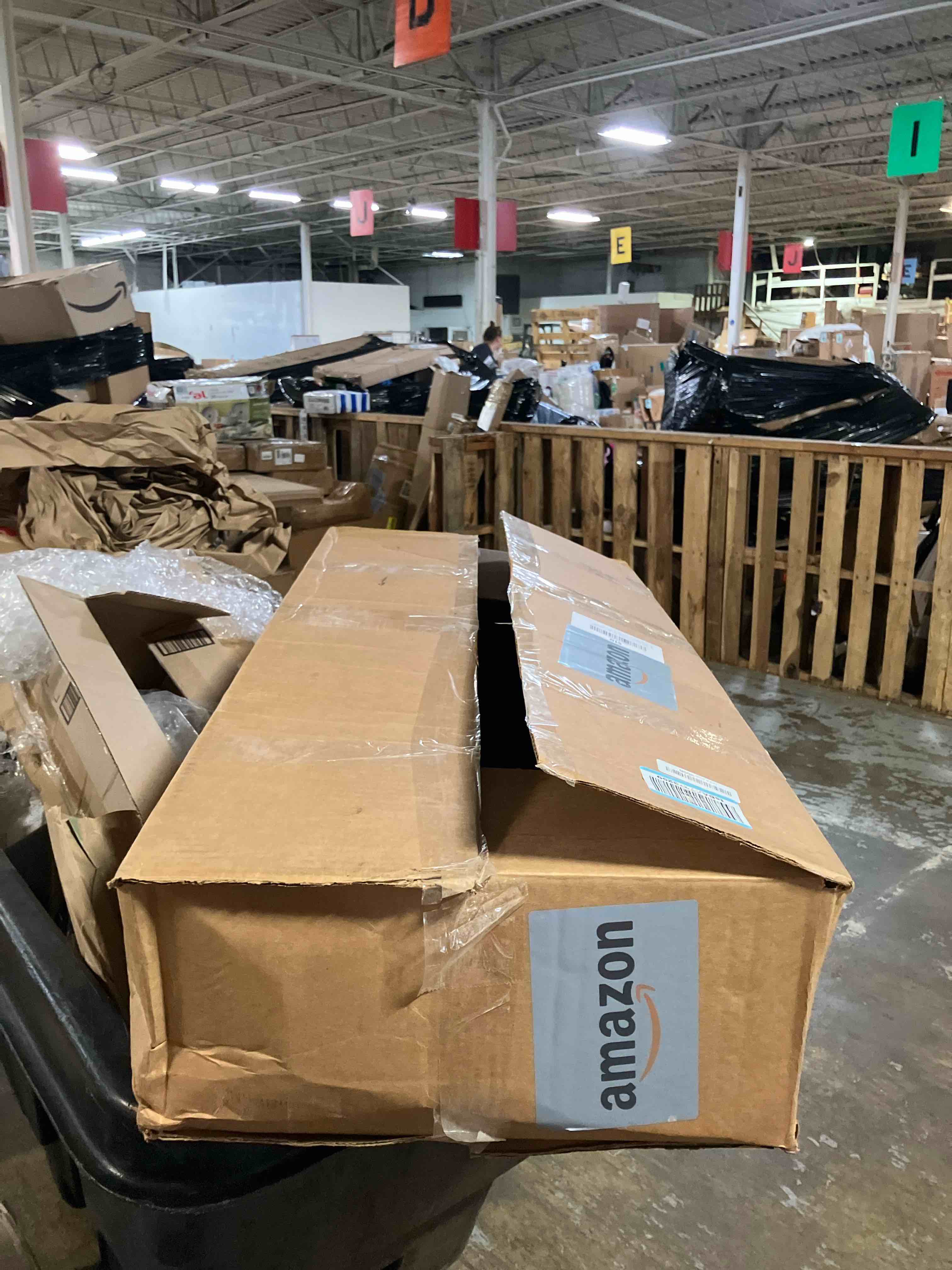 https://s3.amazonaws.com/lotting-images-prod/phillipi/BRN1922155_1754500383661.jpeg