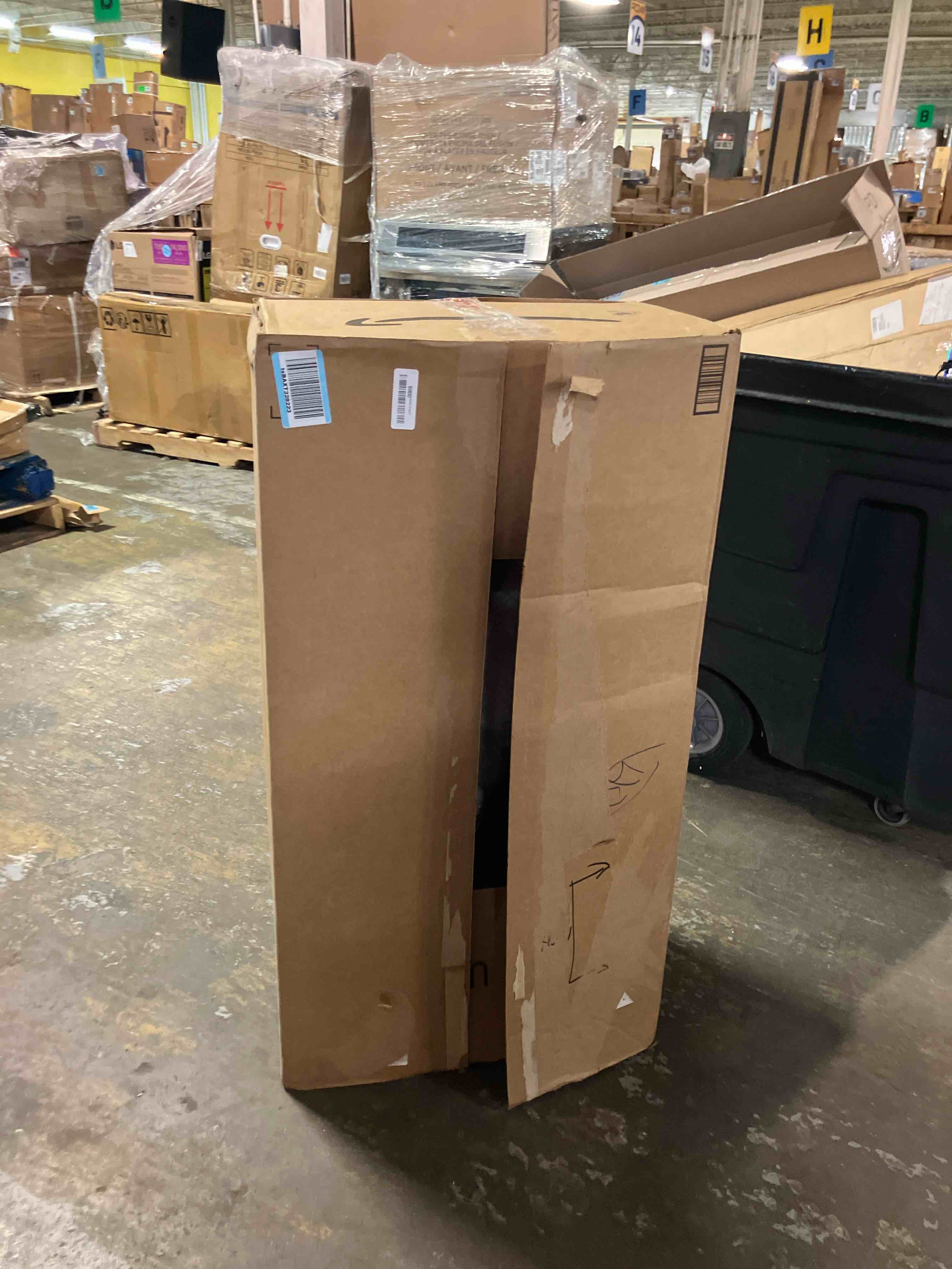 https://s3.amazonaws.com/lotting-images-prod/phillipi/BRN1922176_1754496395407.jpeg