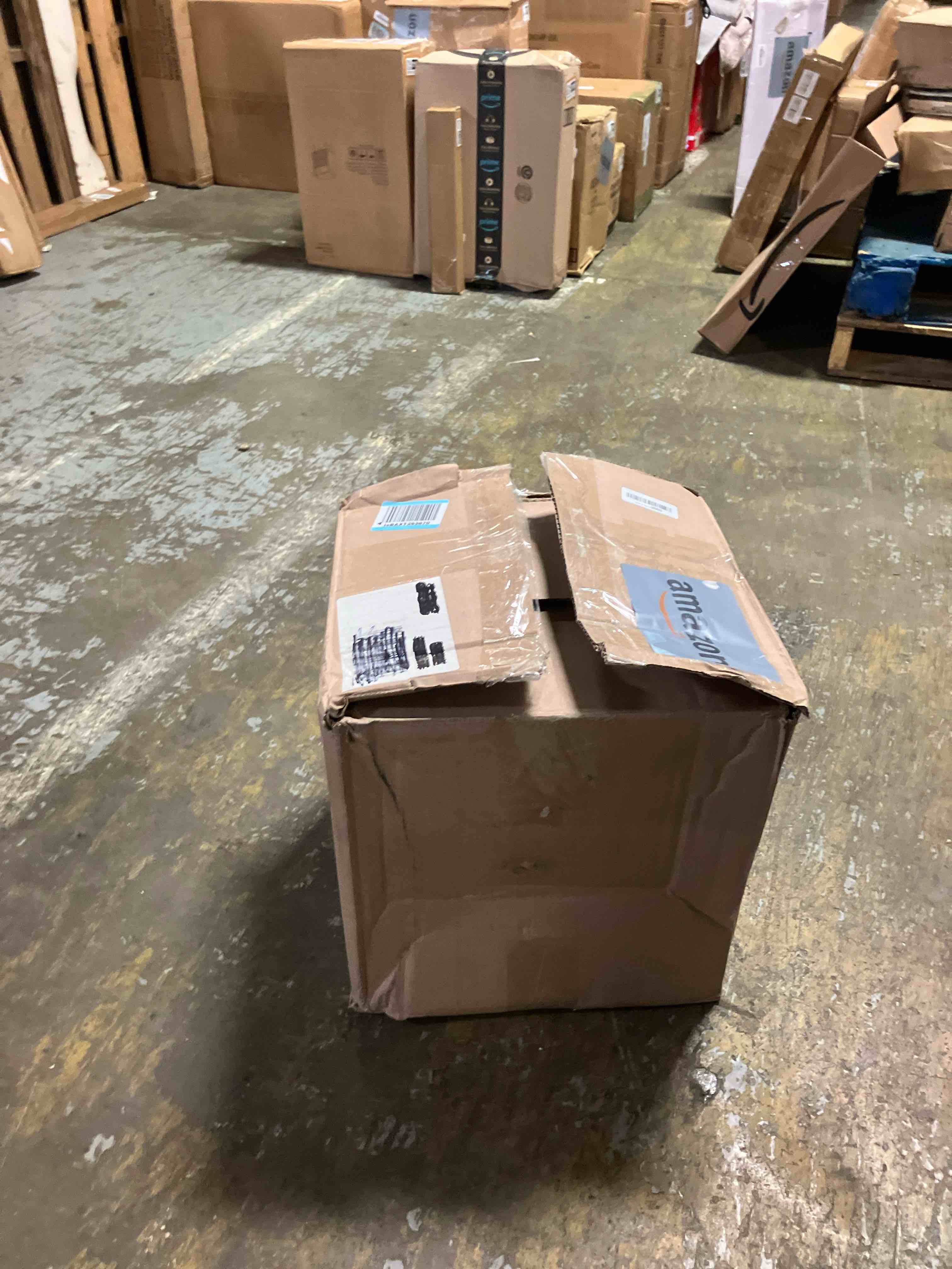 https://s3.amazonaws.com/lotting-images-prod/phillipi/BRN1922188_1754493164394.jpeg