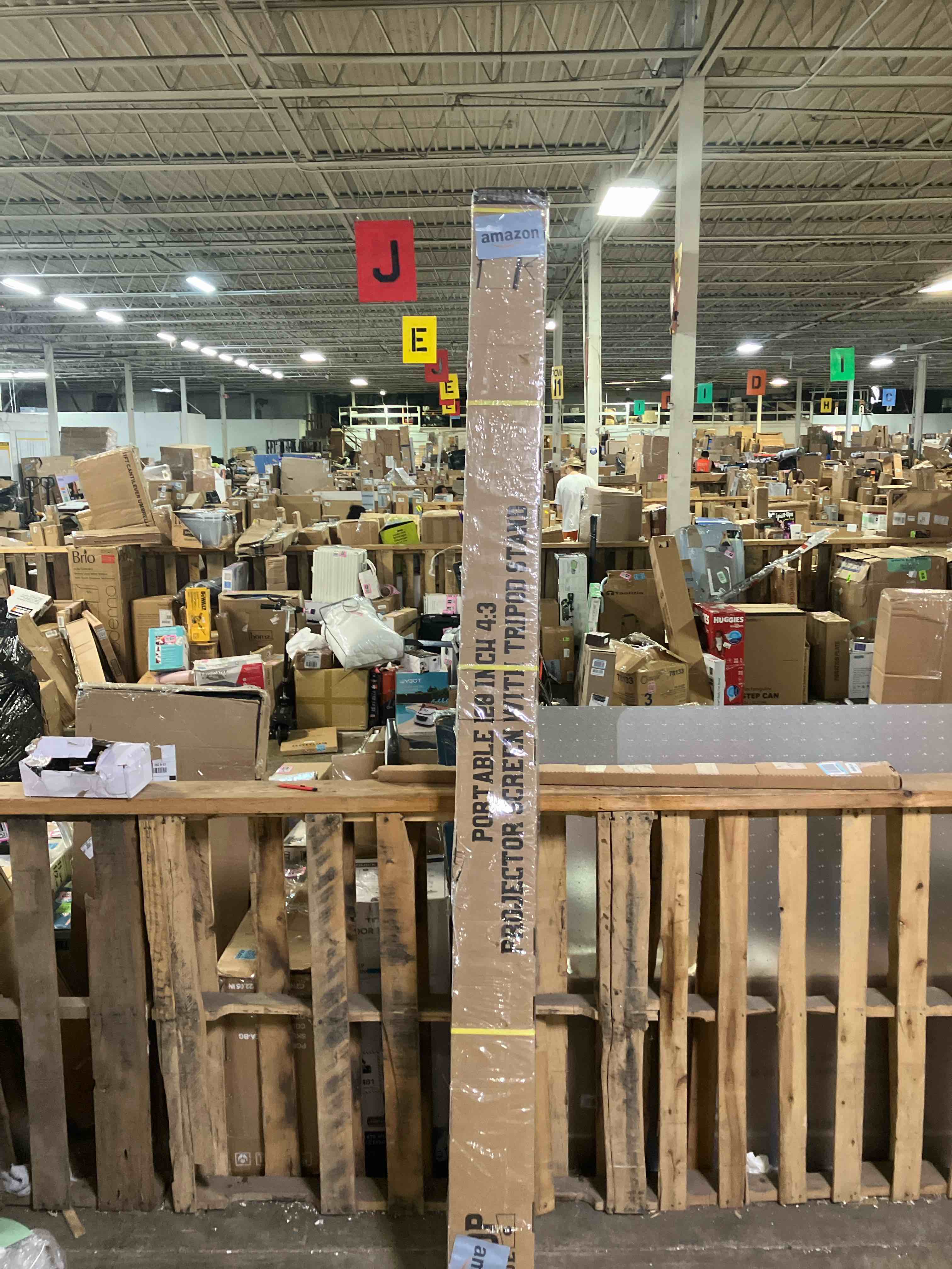 https://s3.amazonaws.com/lotting-images-prod/phillipi/BRN1922234_1754583593968.jpeg