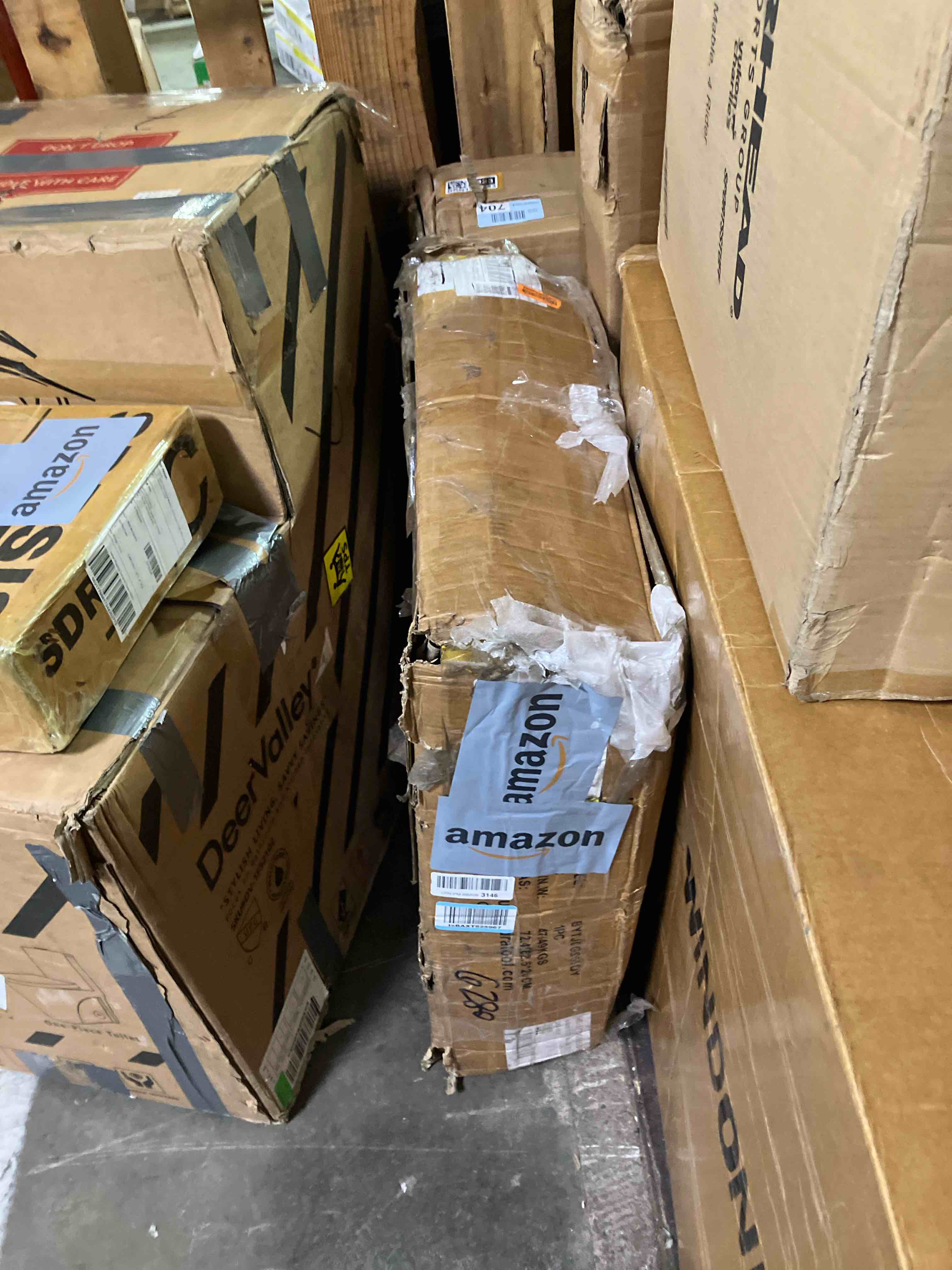 https://s3.amazonaws.com/lotting-images-prod/phillipi/BRN1922256_1754591493512.jpeg