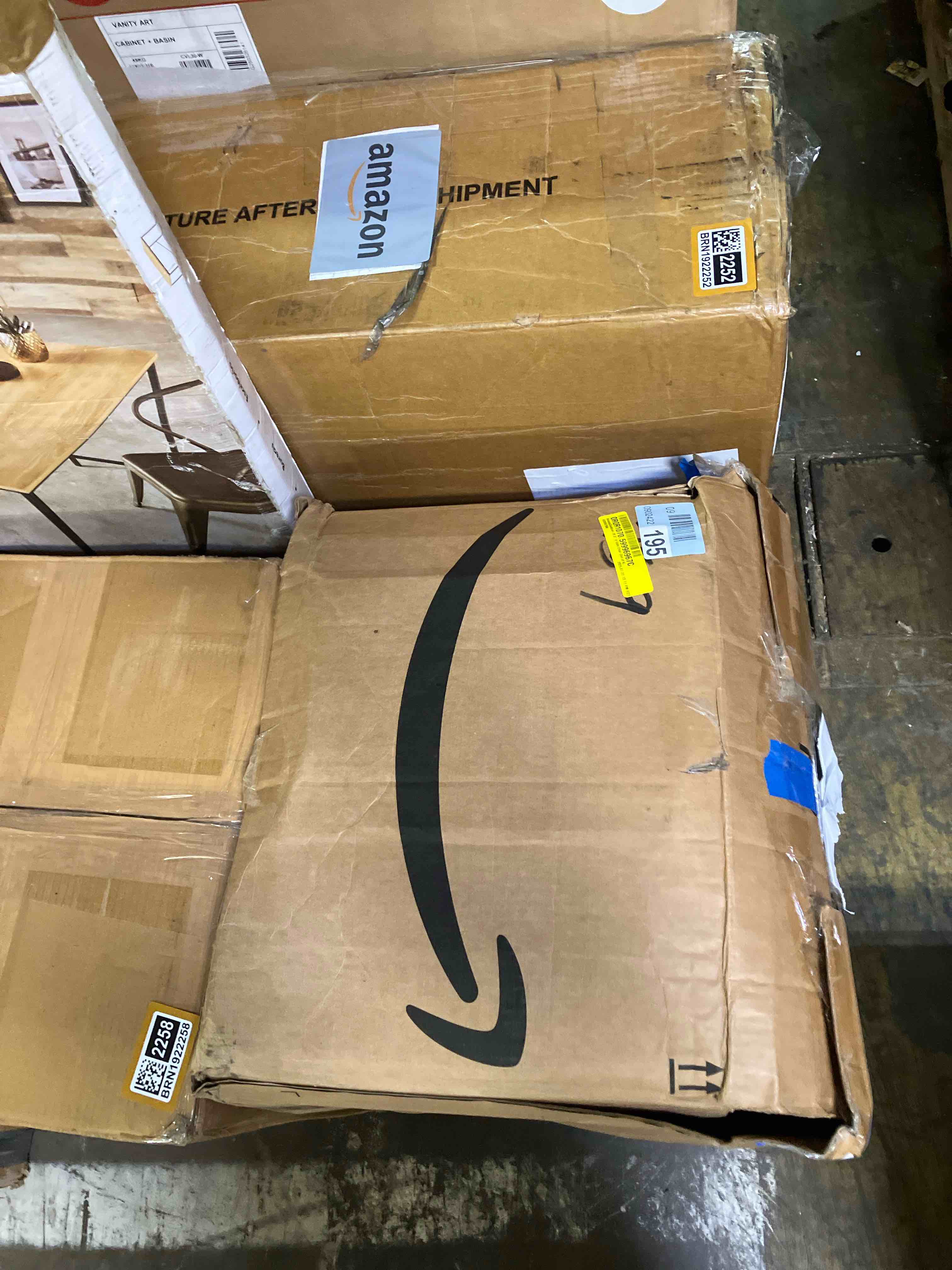 https://s3.amazonaws.com/lotting-images-prod/phillipi/BRN1922259_1754591934583.jpeg