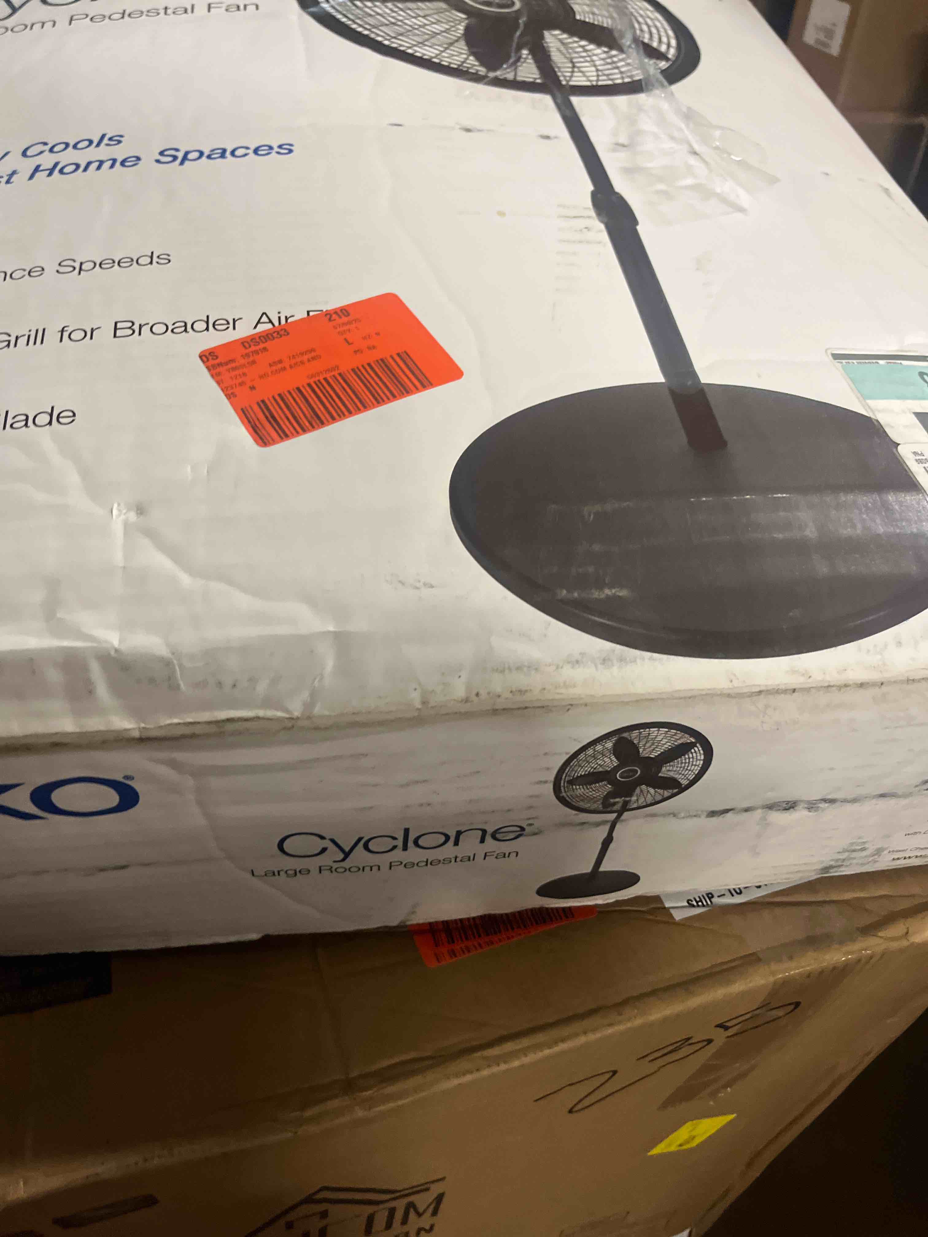 https://s3.amazonaws.com/lotting-images-prod/phillipi/BRN1922325_1754659860158.jpeg
