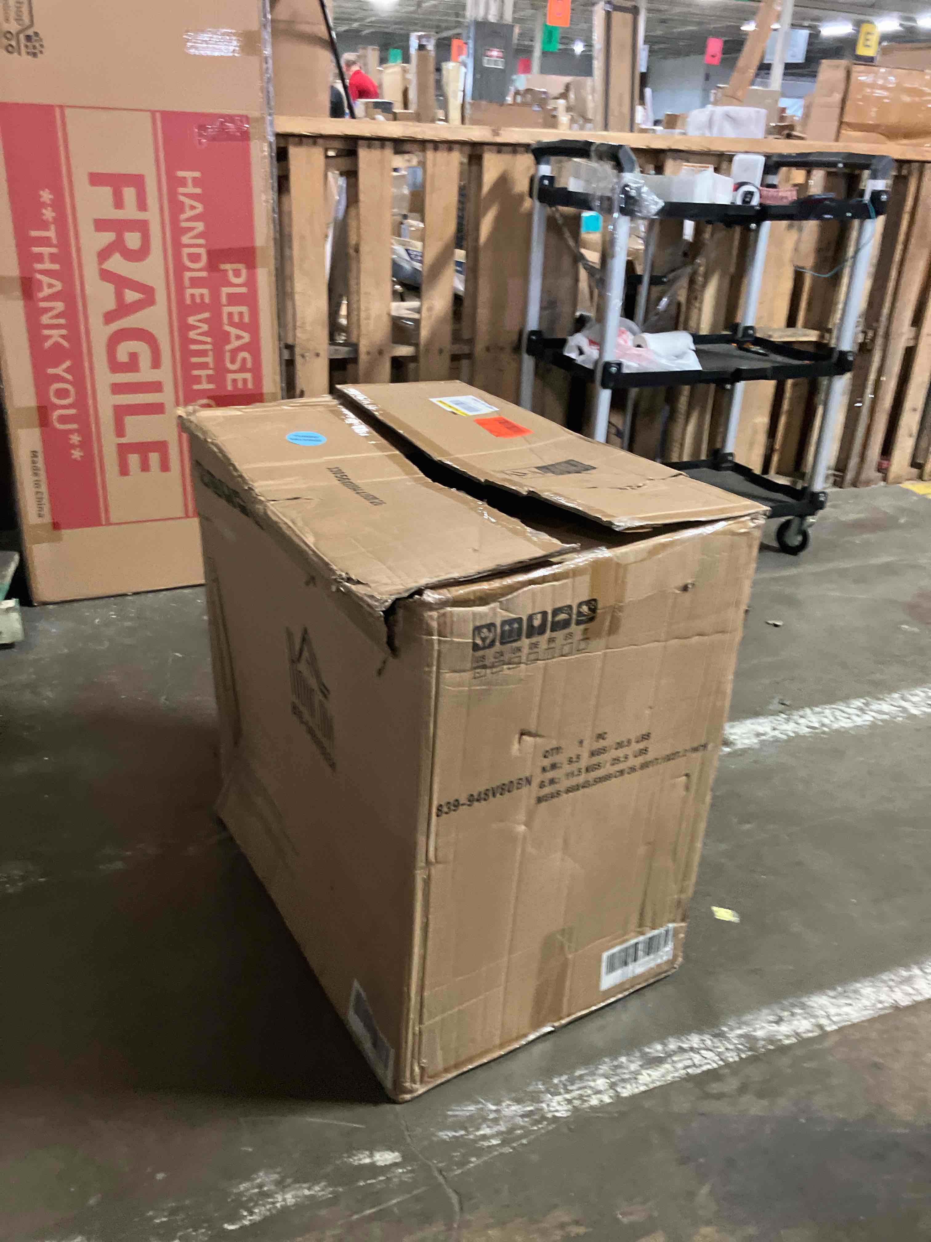 https://s3.amazonaws.com/lotting-images-prod/phillipi/BRN1922337_1754598159918.jpeg