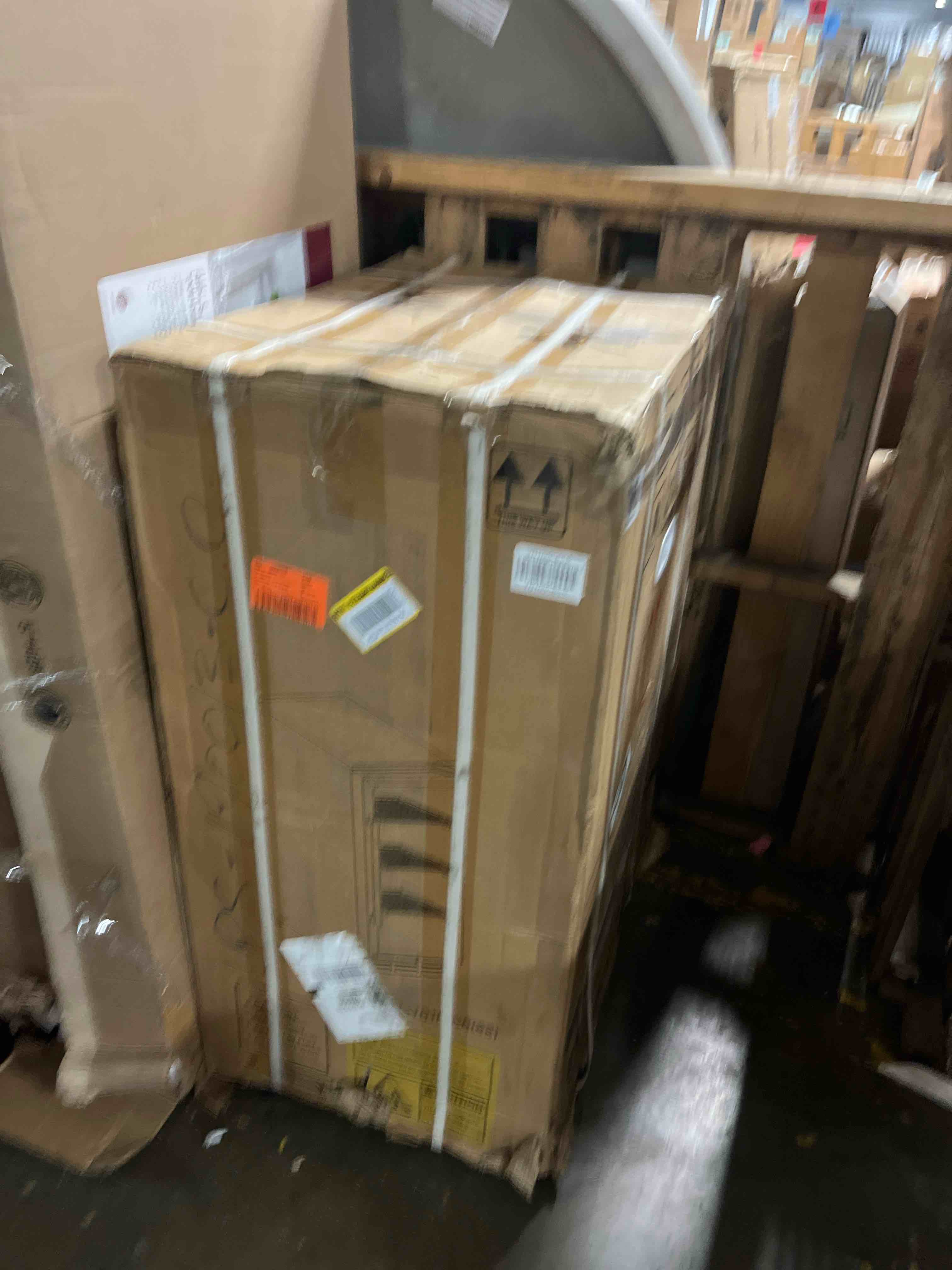 https://s3.amazonaws.com/lotting-images-prod/phillipi/BRN1922350_1754589573990.jpeg