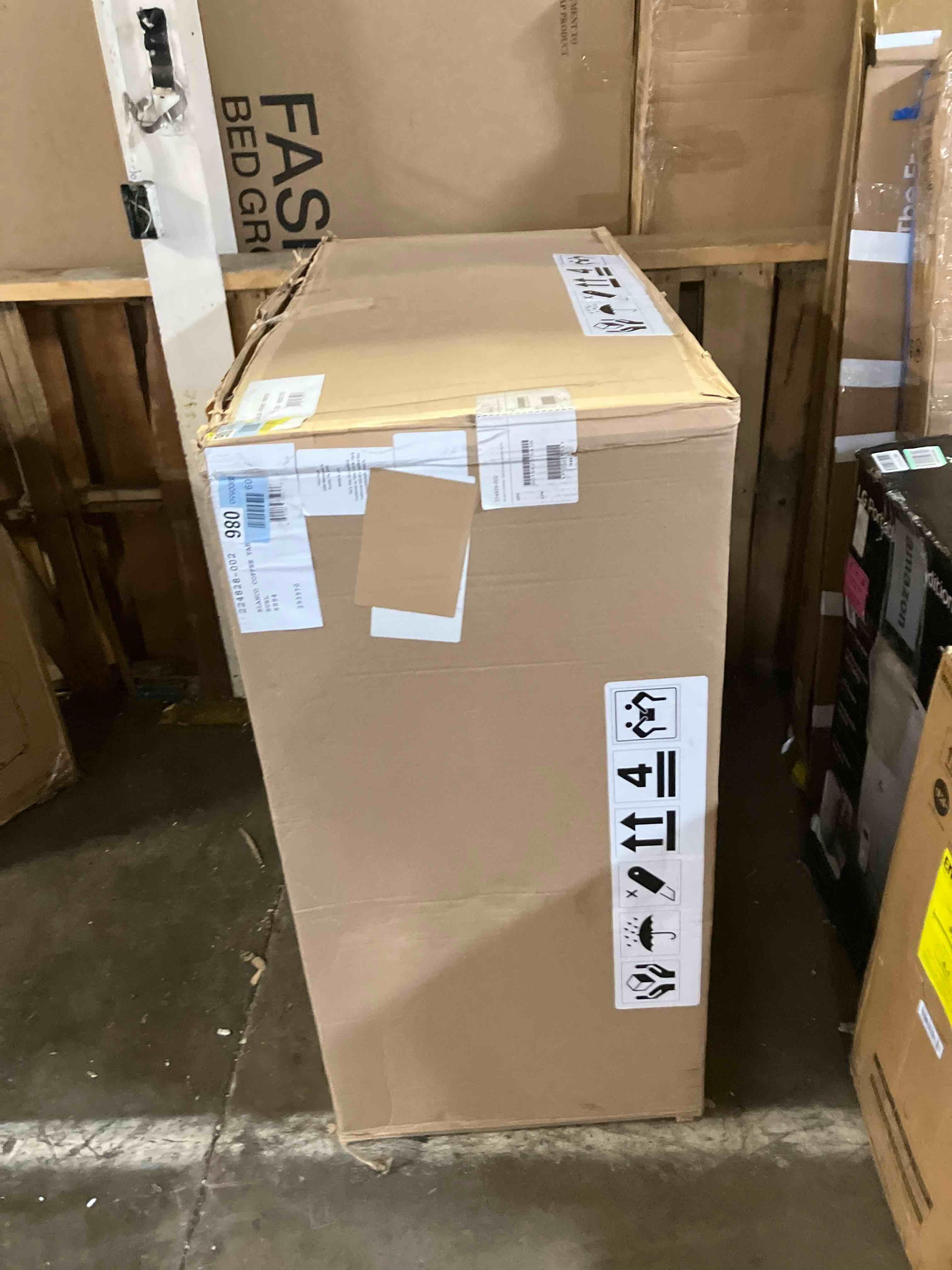 https://s3.amazonaws.com/lotting-images-prod/phillipi/BRN1922386_1754587936575.jpeg