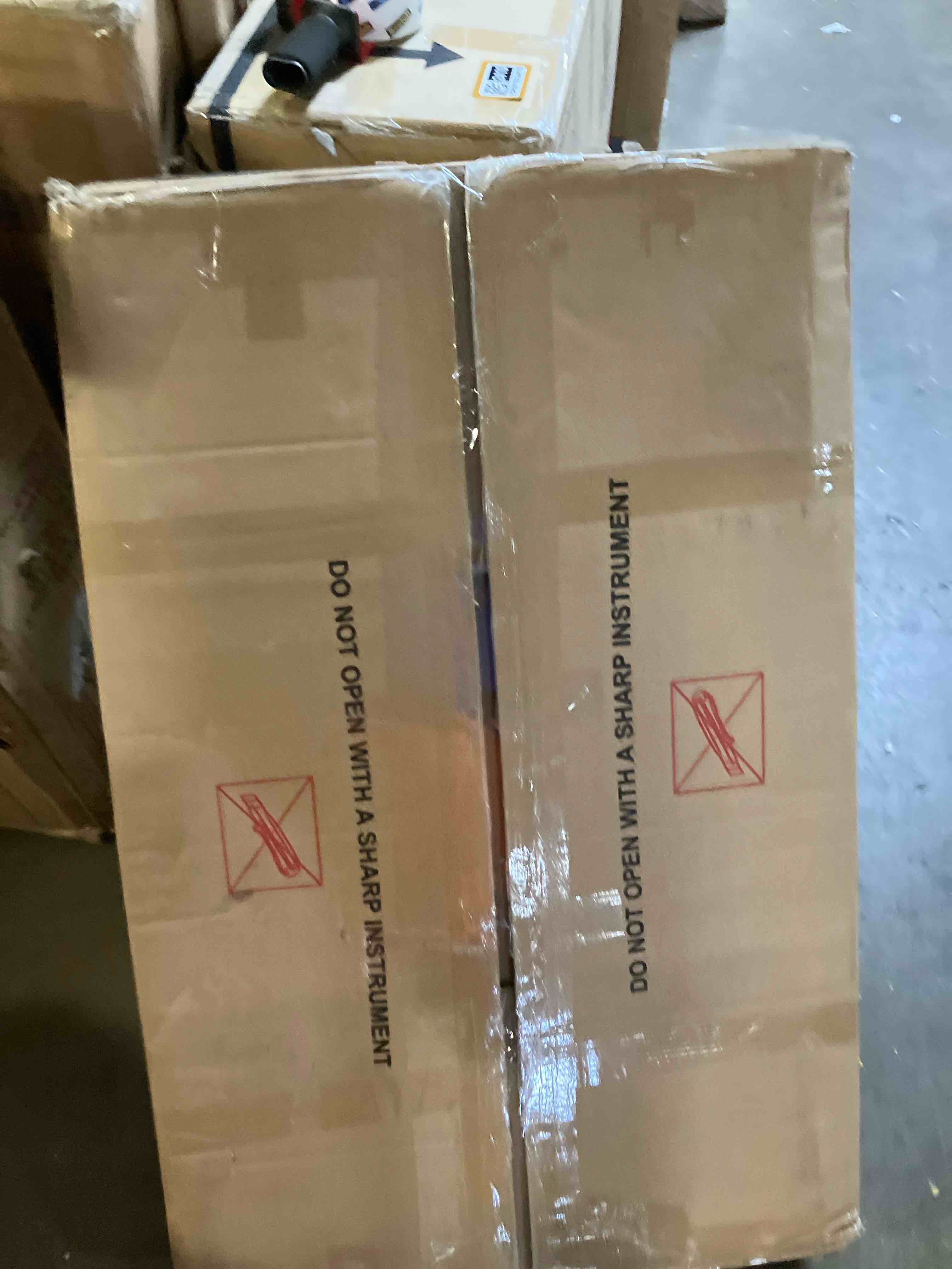 https://s3.amazonaws.com/lotting-images-prod/phillipi/BRN1922404_1754584003712.jpeg