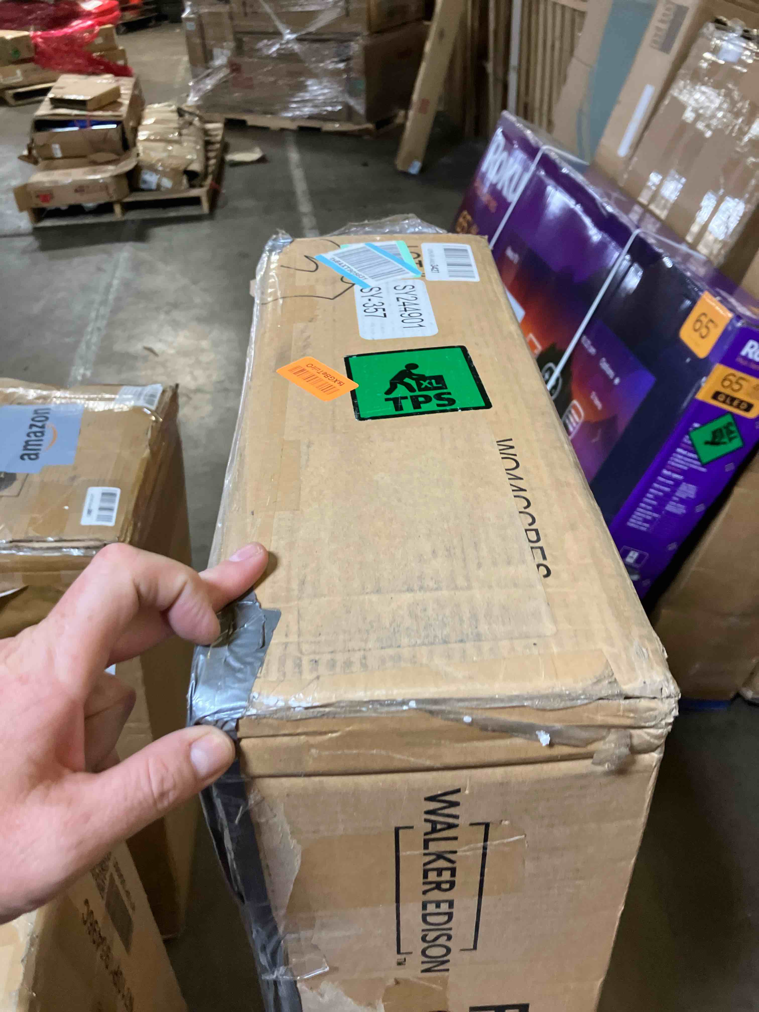 https://s3.amazonaws.com/lotting-images-prod/phillipi/BRN1922427_1754575636946.jpeg