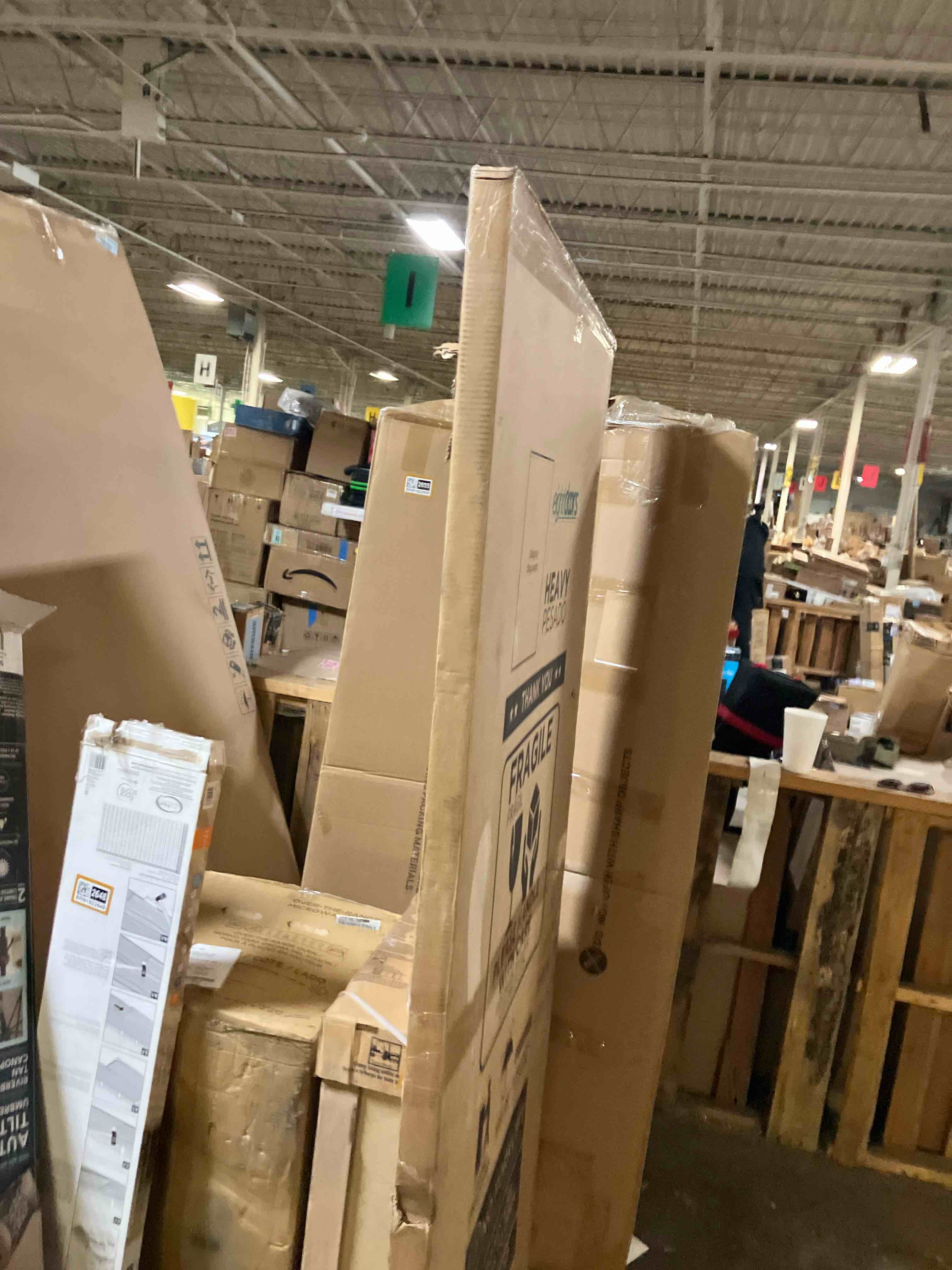 https://s3.amazonaws.com/lotting-images-prod/phillipi/BRN1922645_1754663652389.jpeg