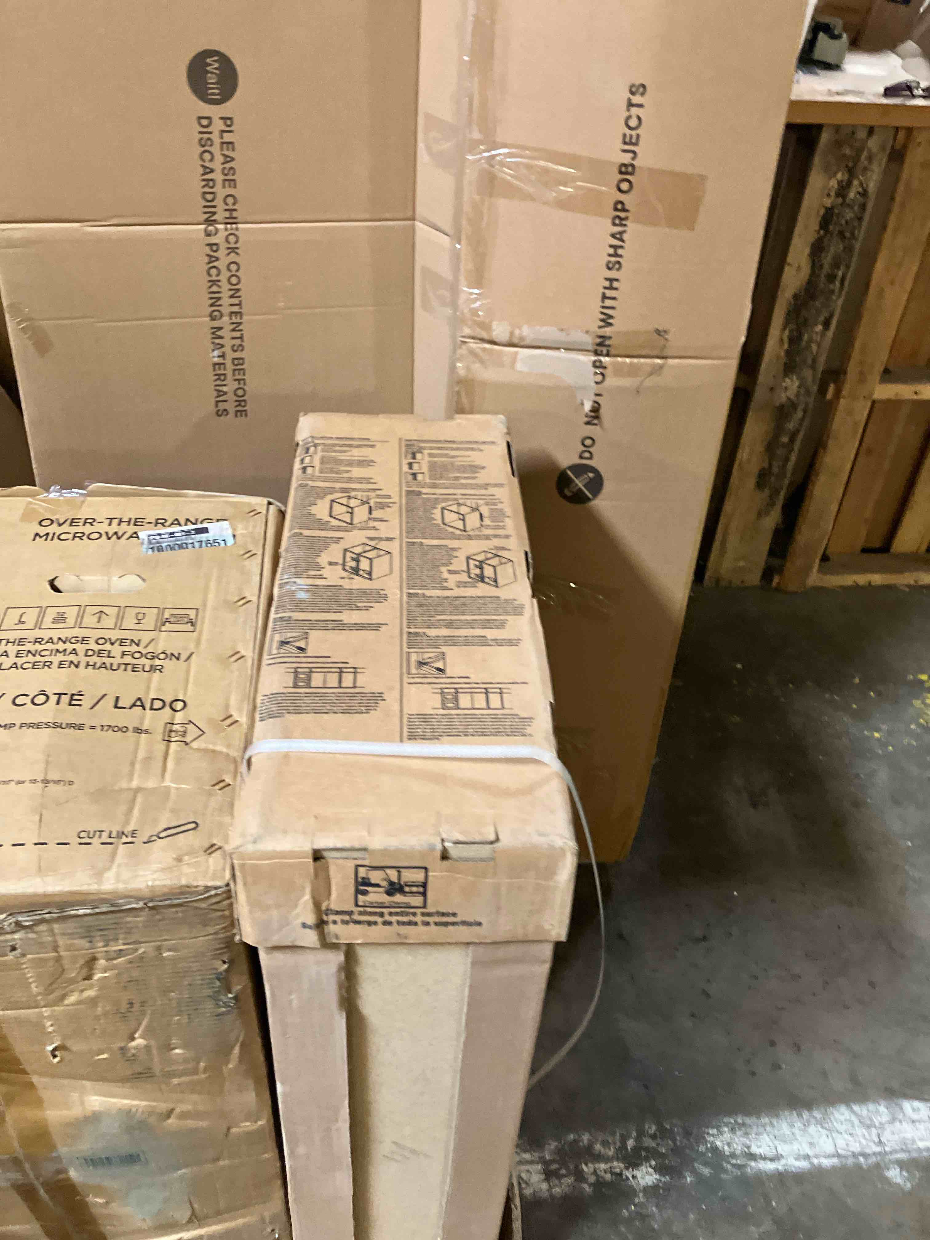 https://s3.amazonaws.com/lotting-images-prod/phillipi/BRN1922651_1754663014572.jpeg