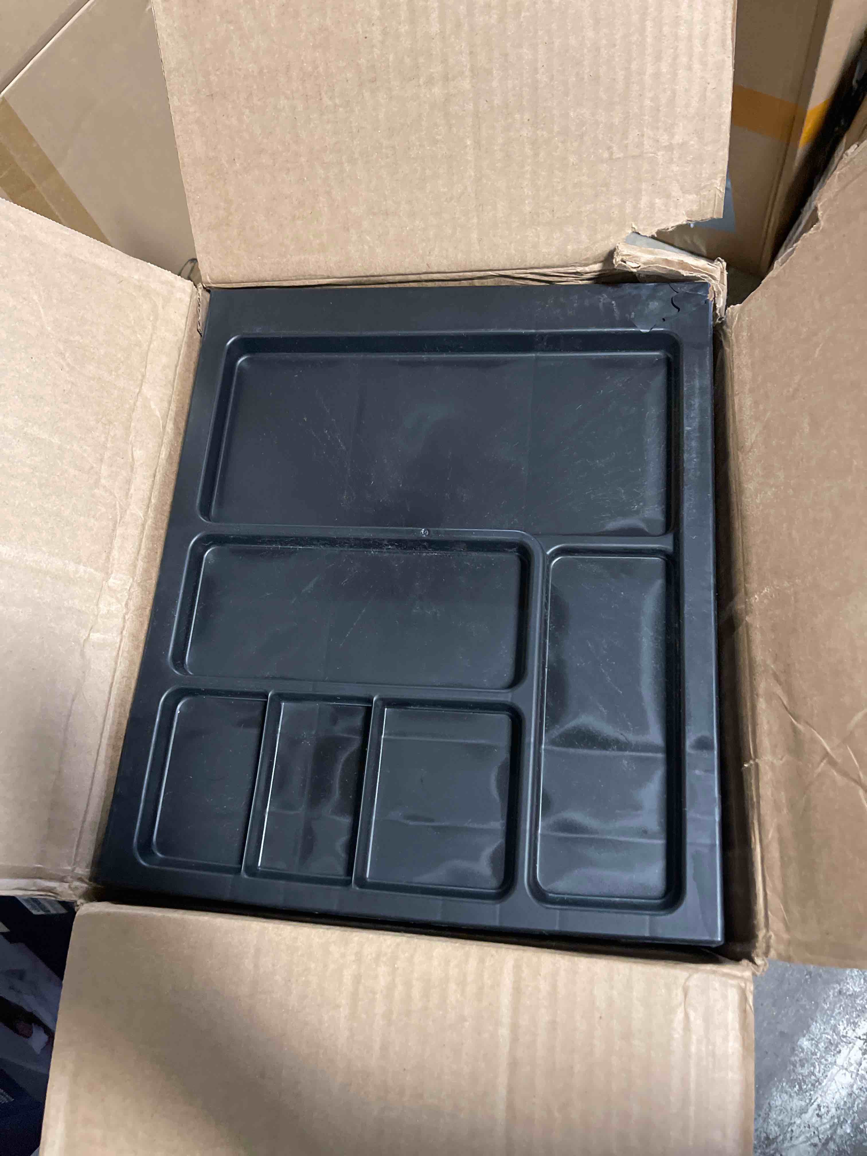 https://s3.amazonaws.com/lotting-images-prod/phillipi/BRN1923306_1755289398474.jpeg