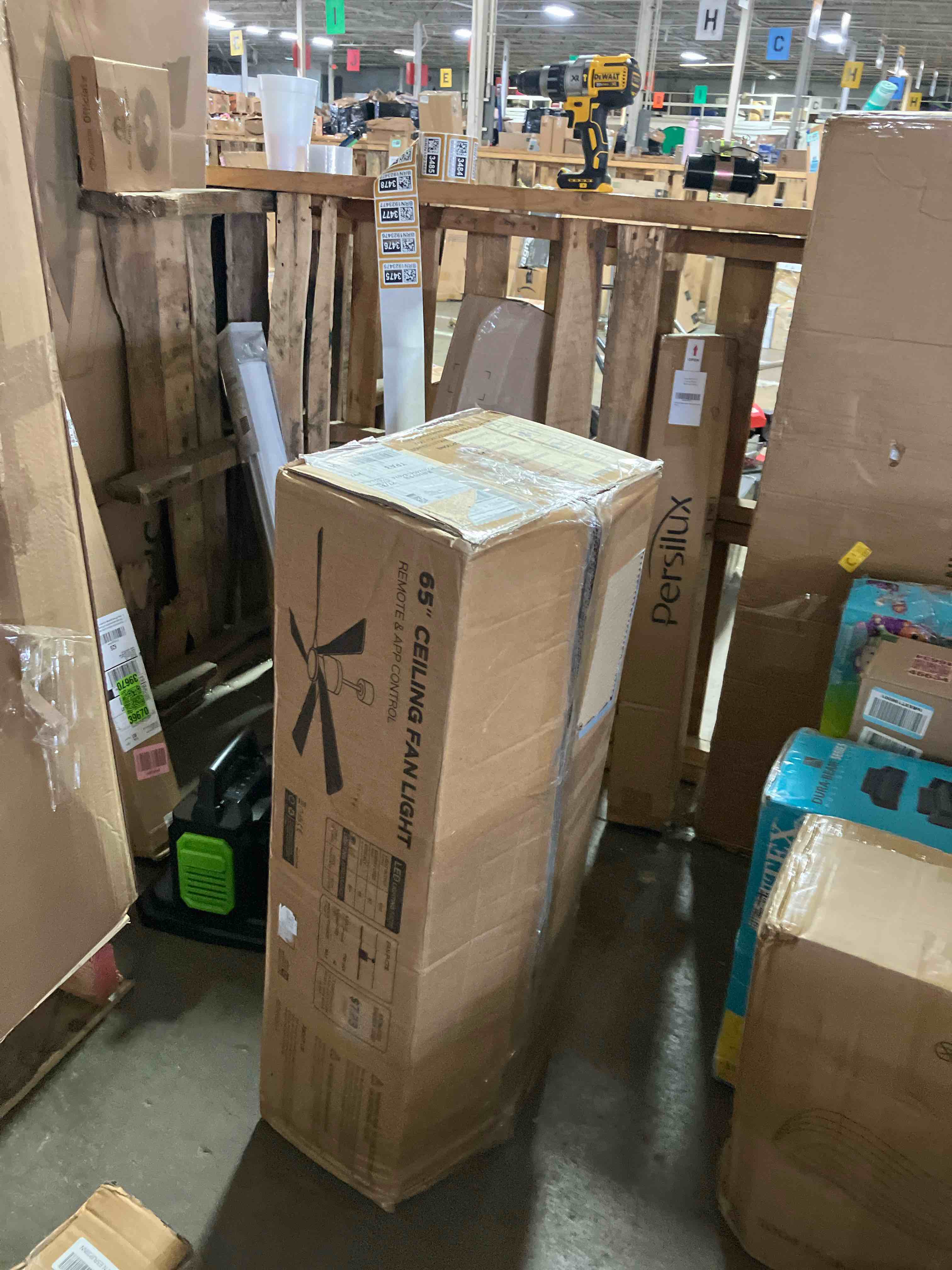 https://s3.amazonaws.com/lotting-images-prod/phillipi/BRN1923475_1755884395183.jpeg