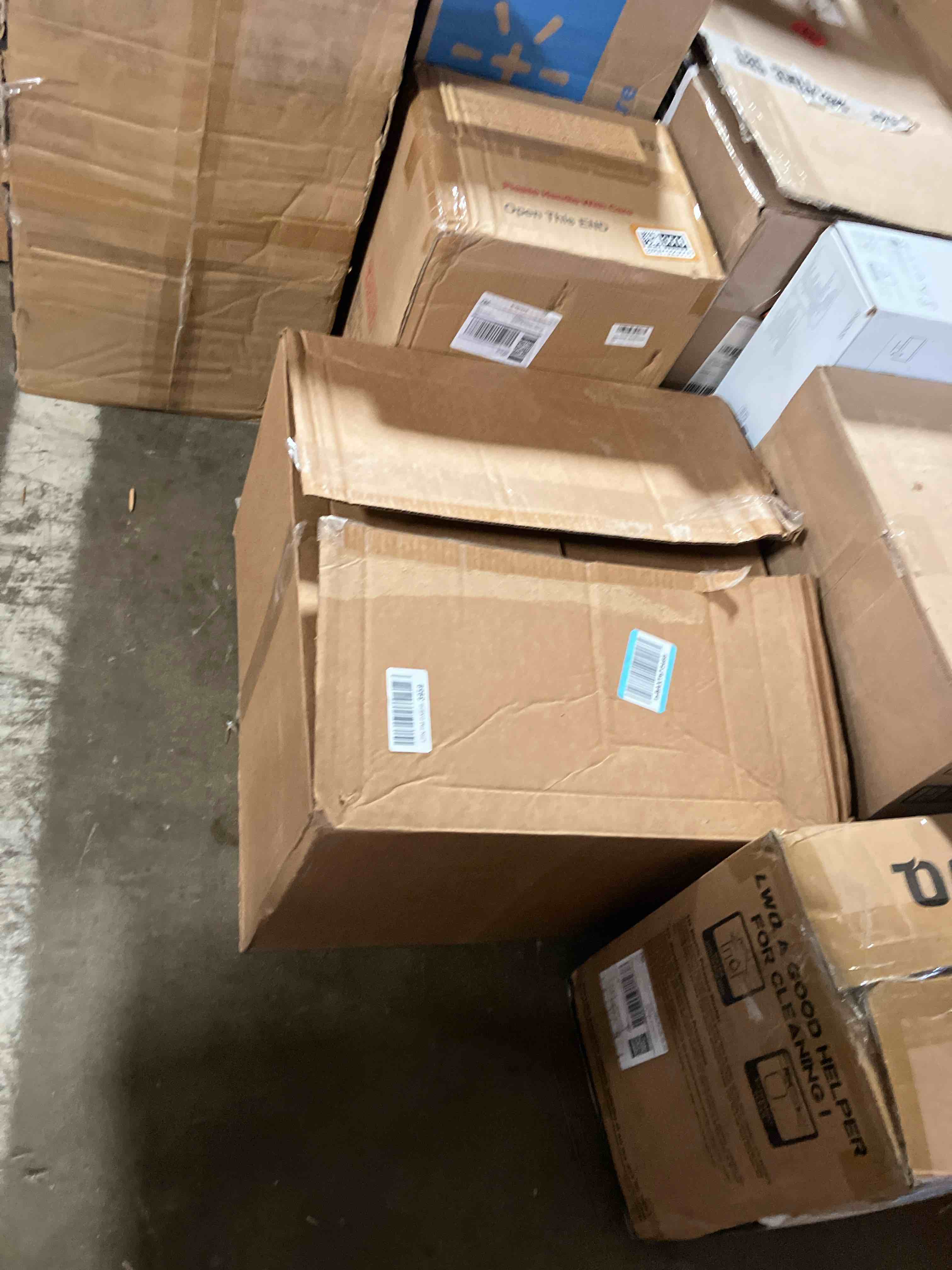 https://s3.amazonaws.com/lotting-images-prod/phillipi/BRN1923519_1755891141372.jpeg