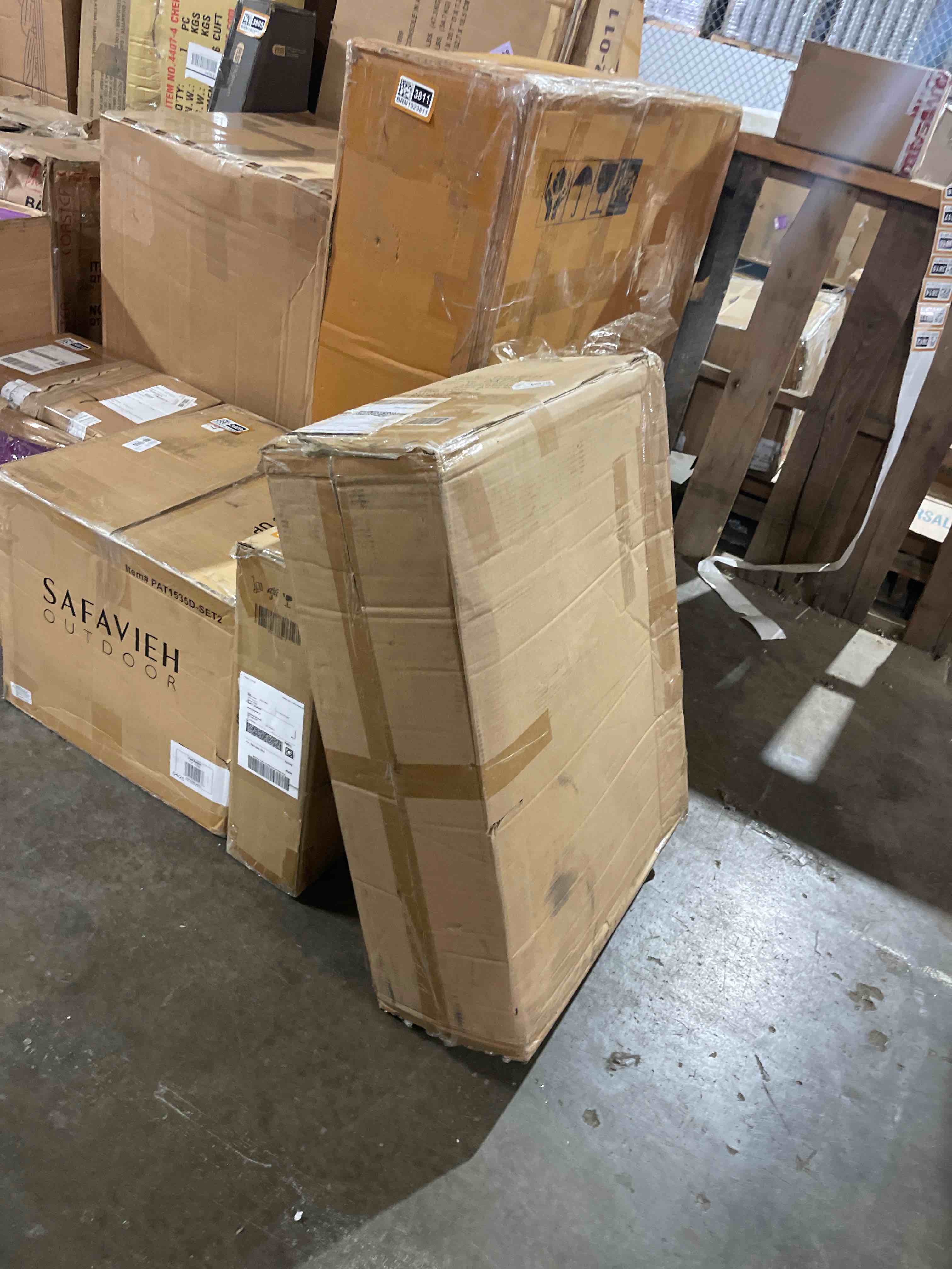 https://s3.amazonaws.com/lotting-images-prod/phillipi/BRN1923812_1758631717547.jpeg
