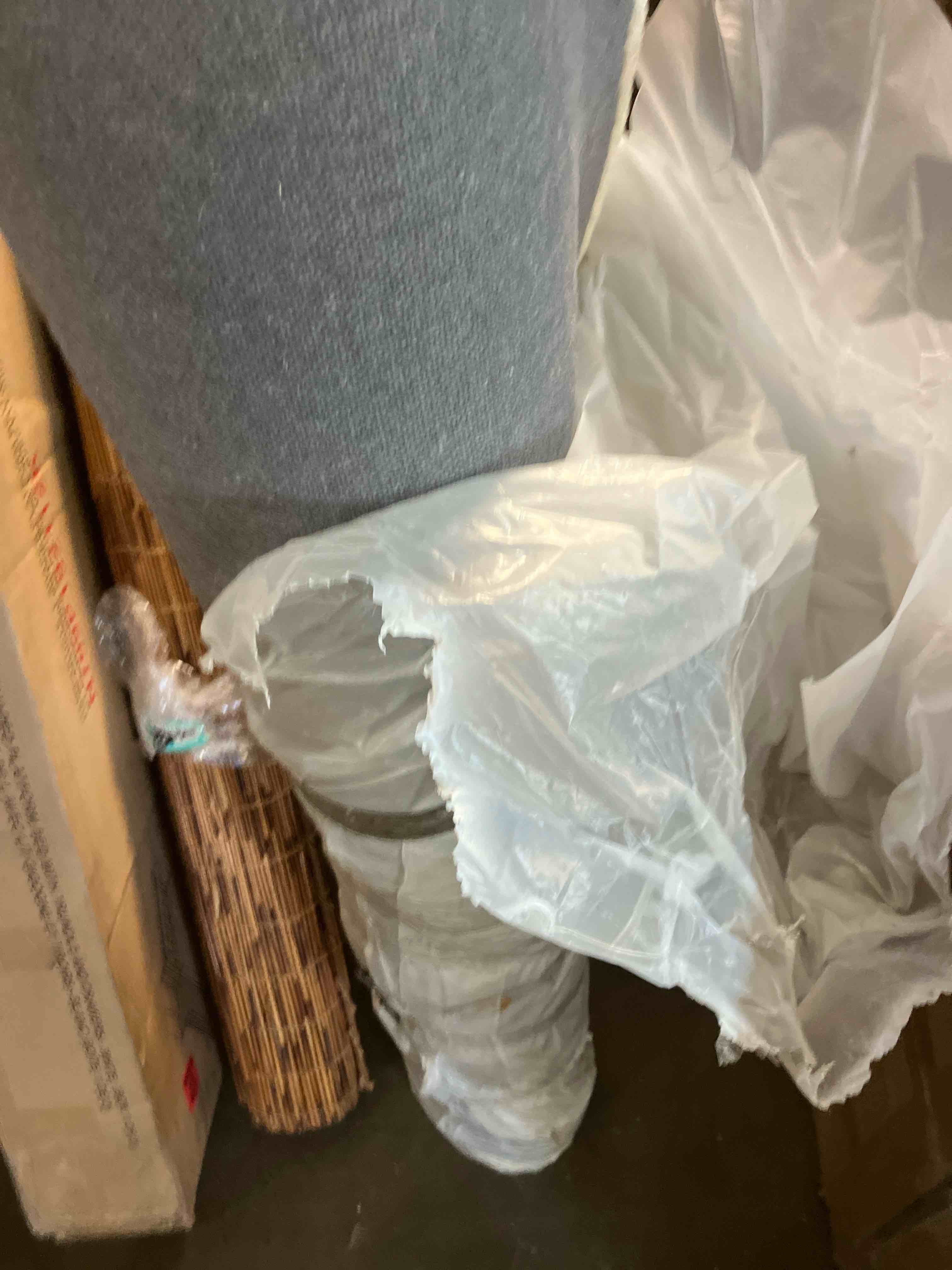 https://s3.amazonaws.com/lotting-images-prod/phillipi/BRN1923870_1759154967045.jpeg