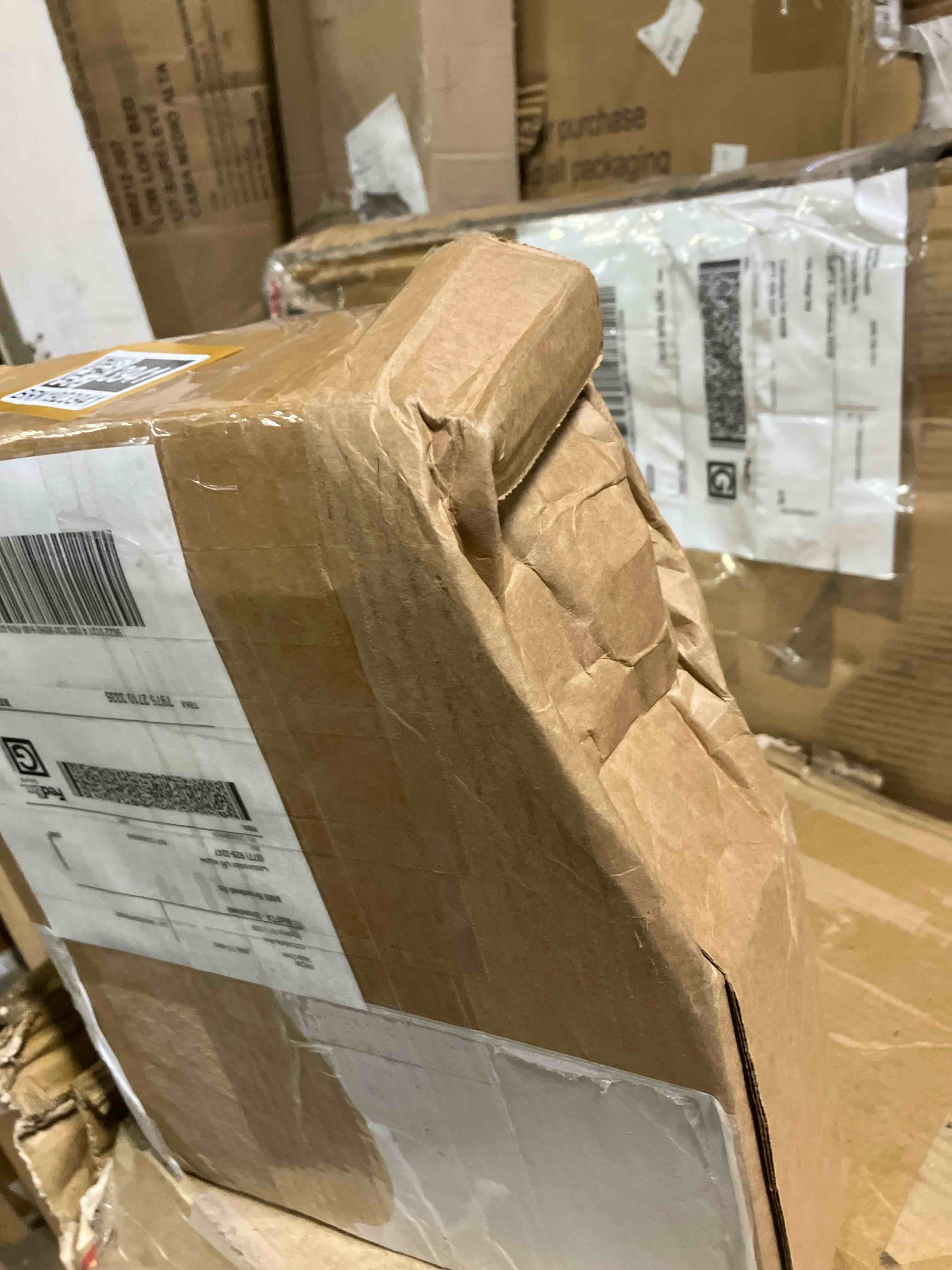 https://s3.amazonaws.com/lotting-images-prod/phillipi/BRN1923941_1759325459555.jpeg