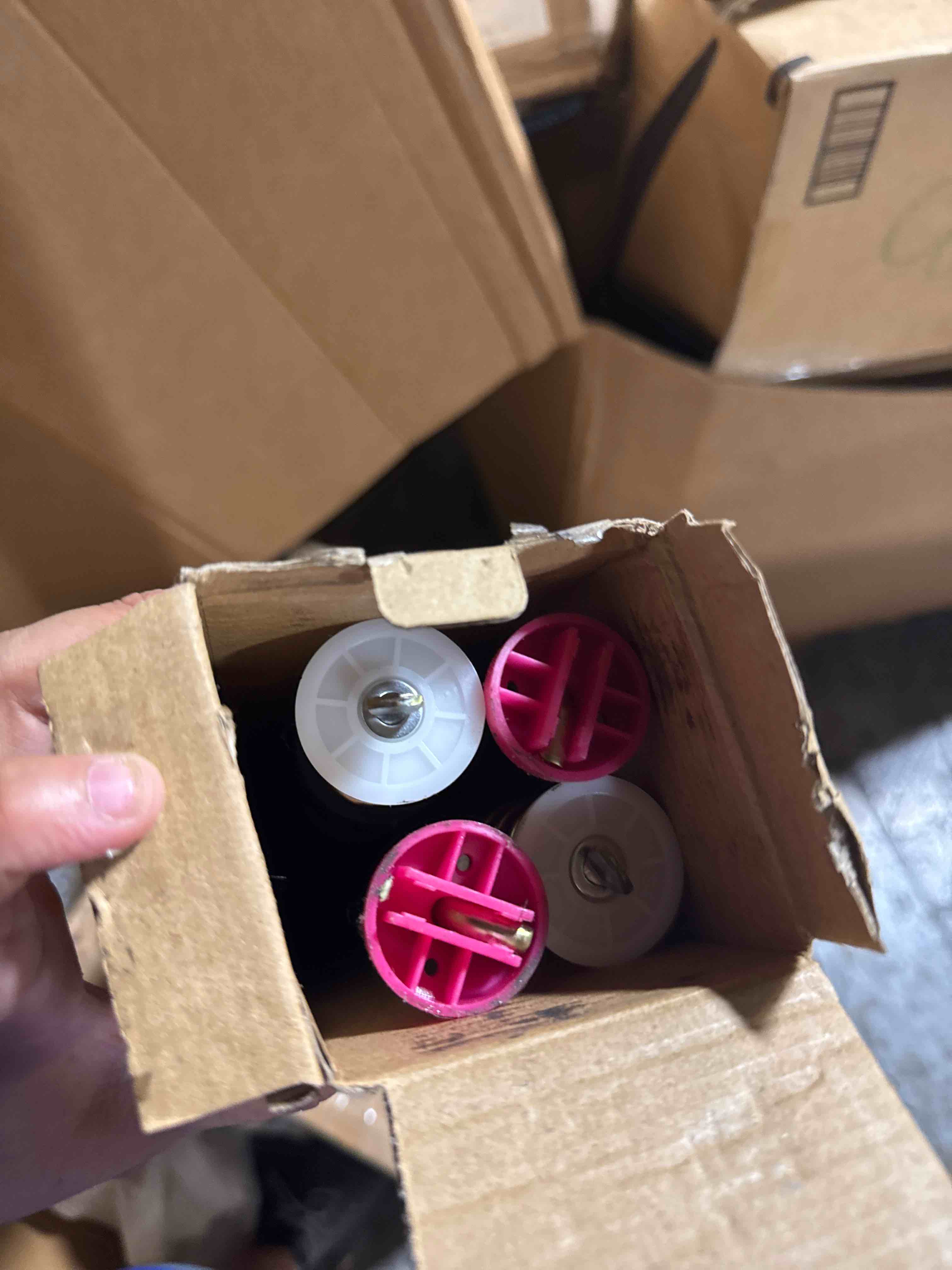 https://s3.amazonaws.com/lotting-images-prod/phillipi/BRN1924064_1752774788347.jpeg