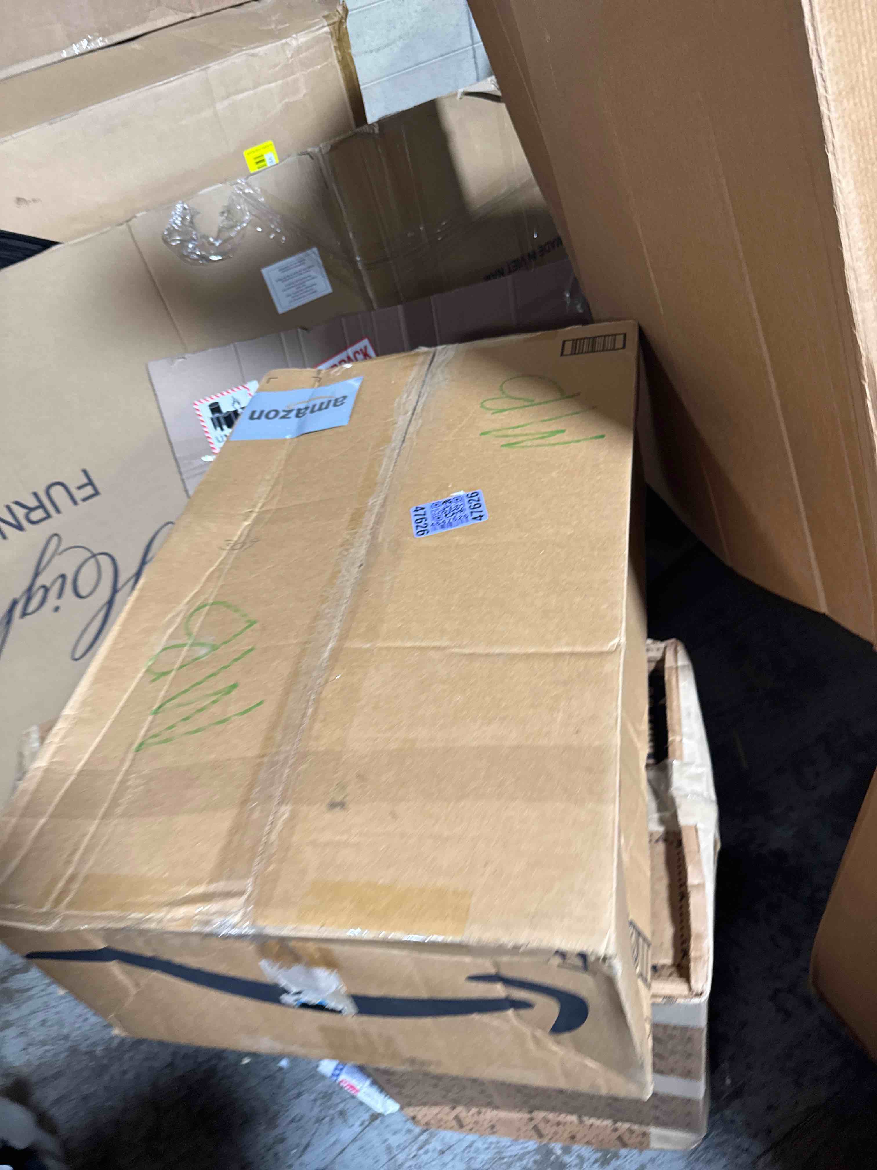 https://s3.amazonaws.com/lotting-images-prod/phillipi/BRN1924069_1752775332112.jpeg