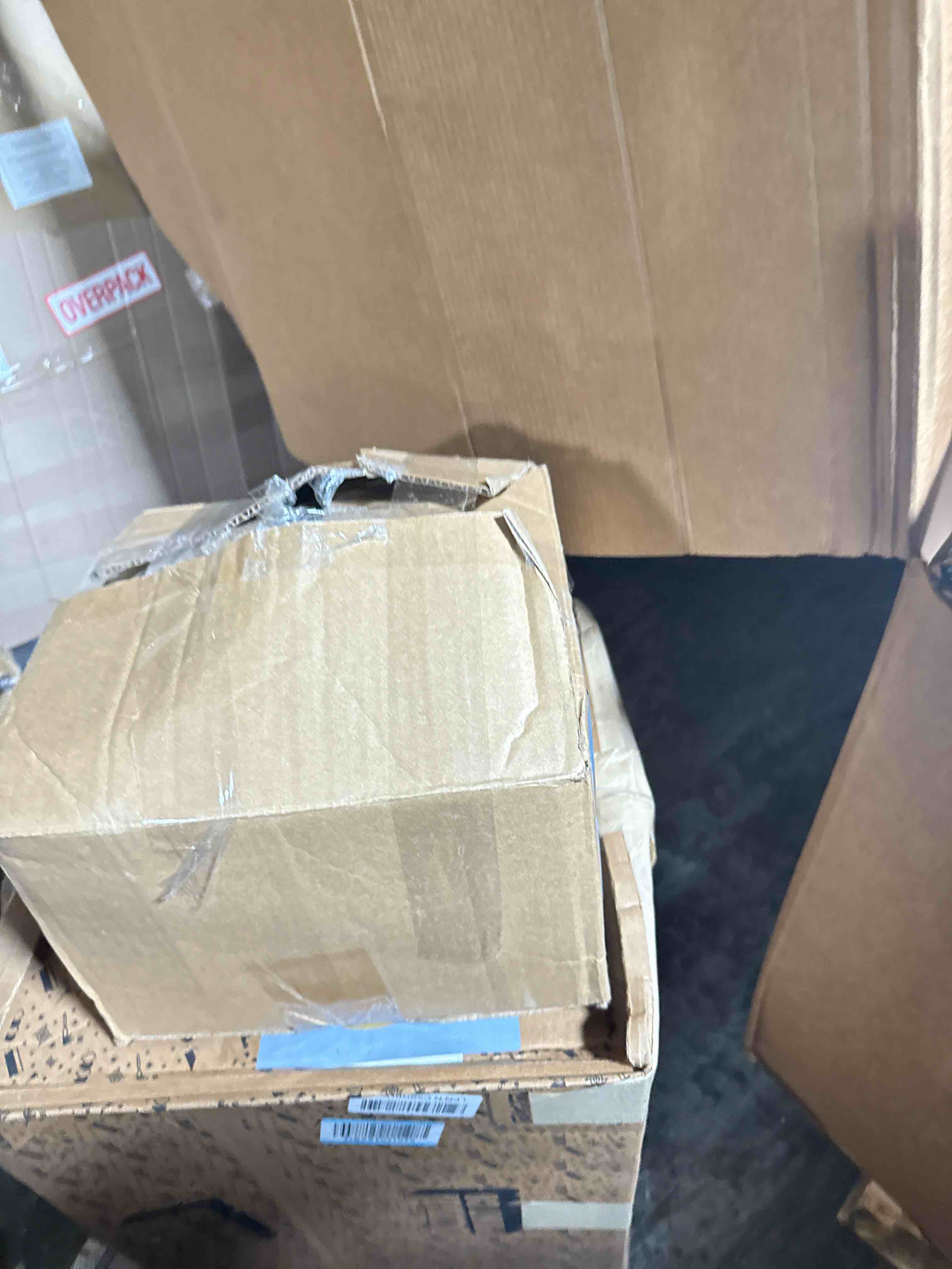 https://s3.amazonaws.com/lotting-images-prod/phillipi/BRN1924070_1752775591188.jpeg