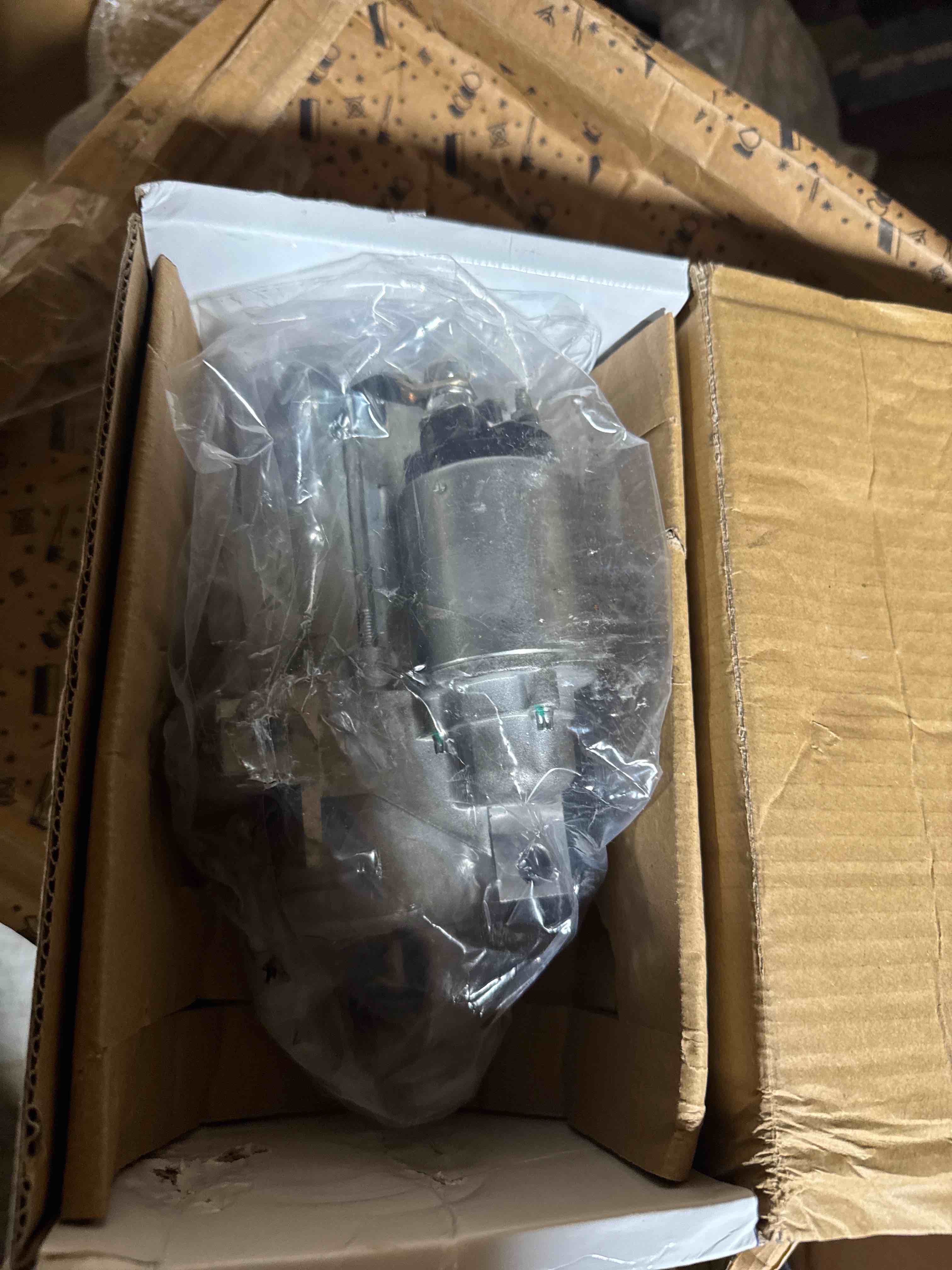 https://s3.amazonaws.com/lotting-images-prod/phillipi/BRN1924072_1752775804098.jpeg