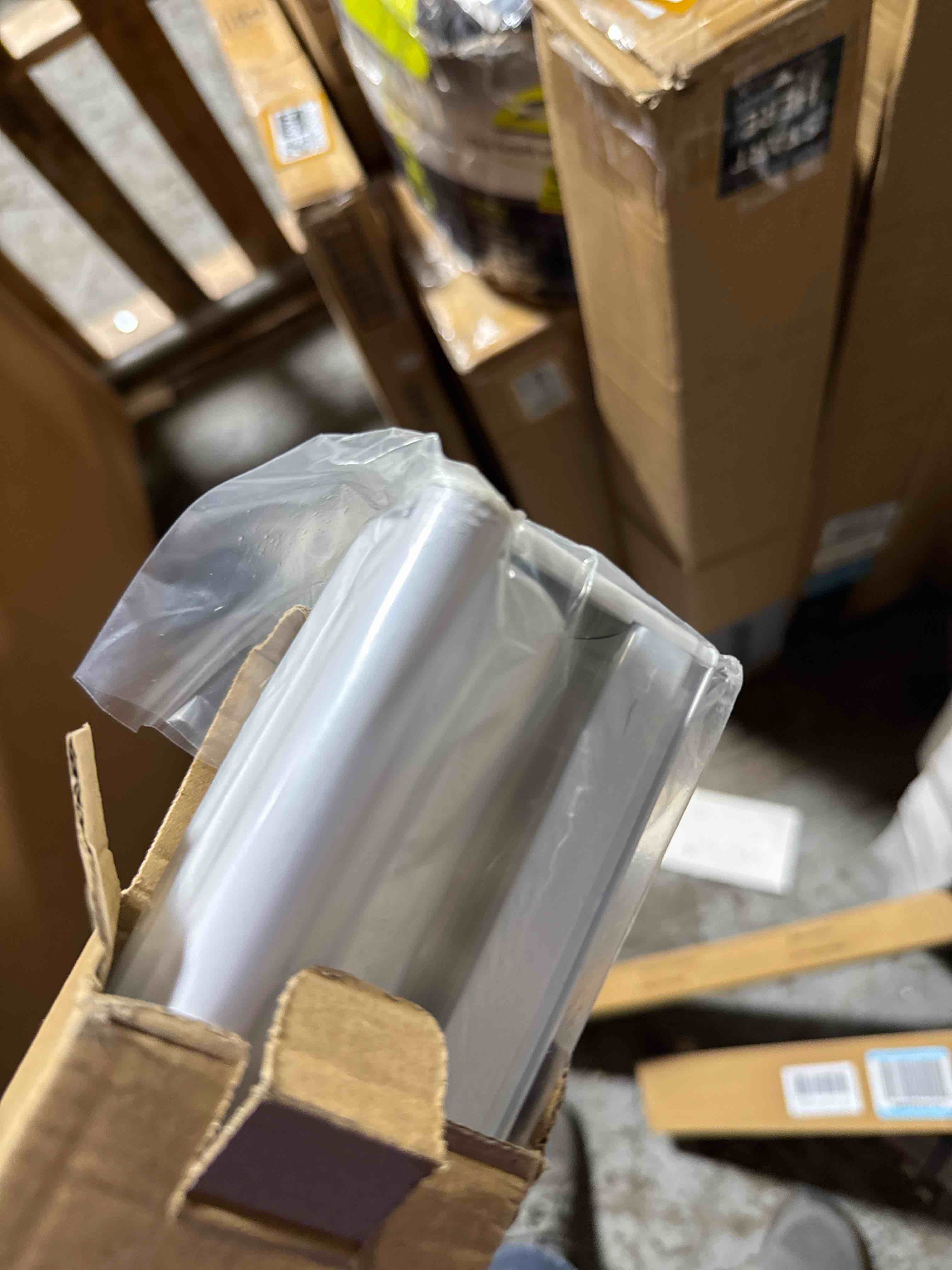 https://s3.amazonaws.com/lotting-images-prod/phillipi/BRN1924077_1752776494161.jpeg