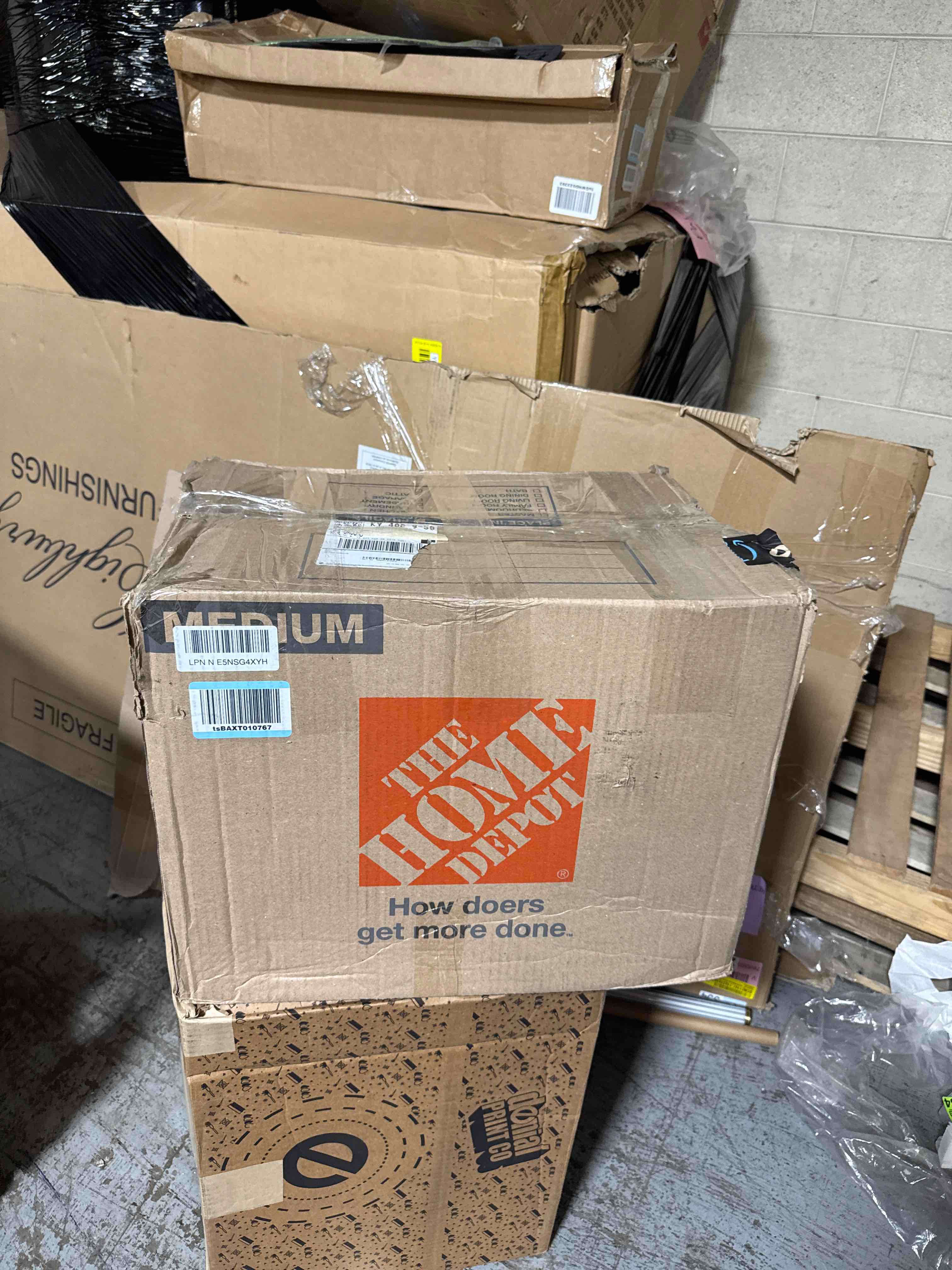 https://s3.amazonaws.com/lotting-images-prod/phillipi/BRN1924088_1752778967256.jpeg