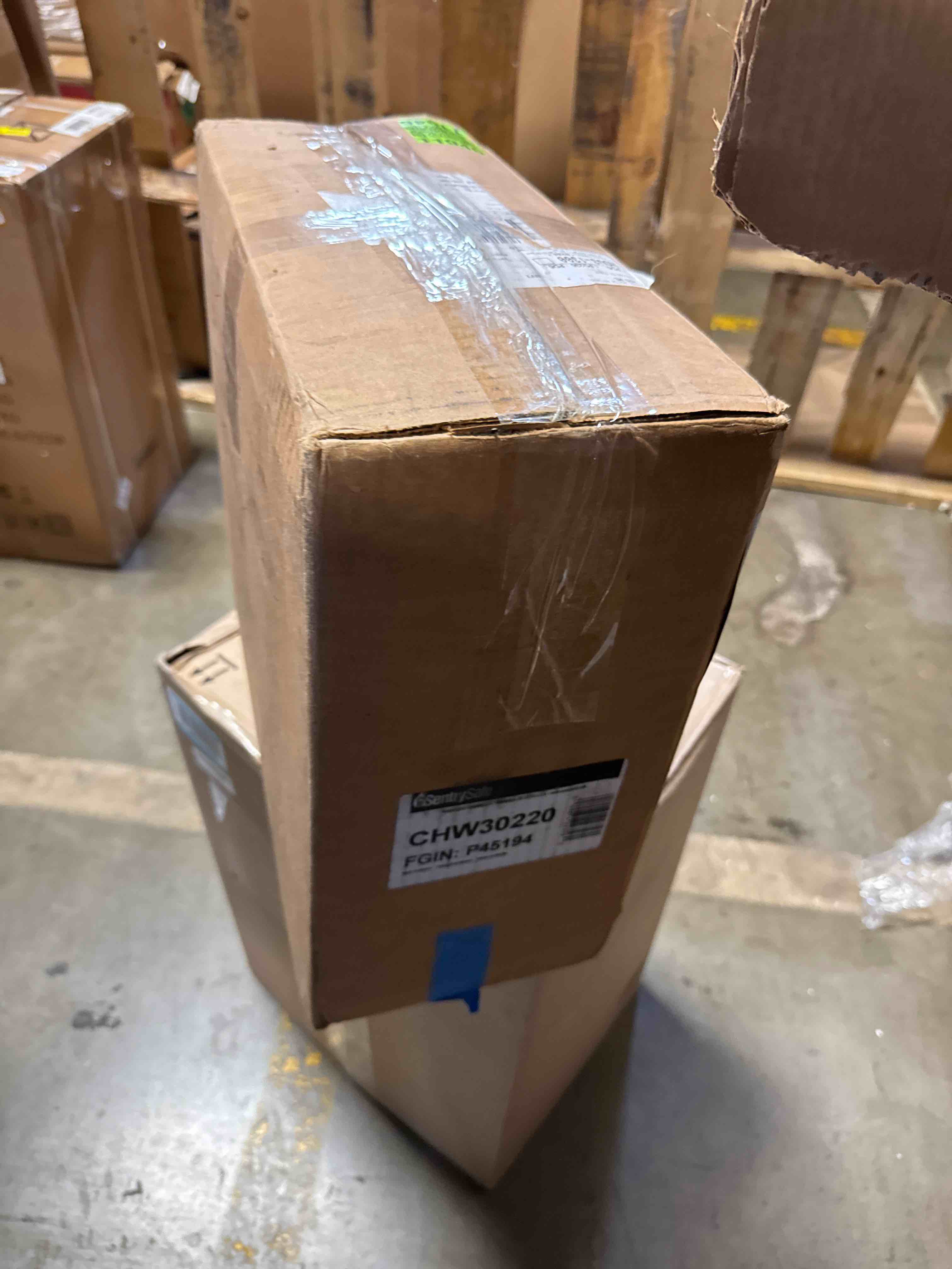 https://s3.amazonaws.com/lotting-images-prod/phillipi/BRN1924123_1753714810835.jpeg