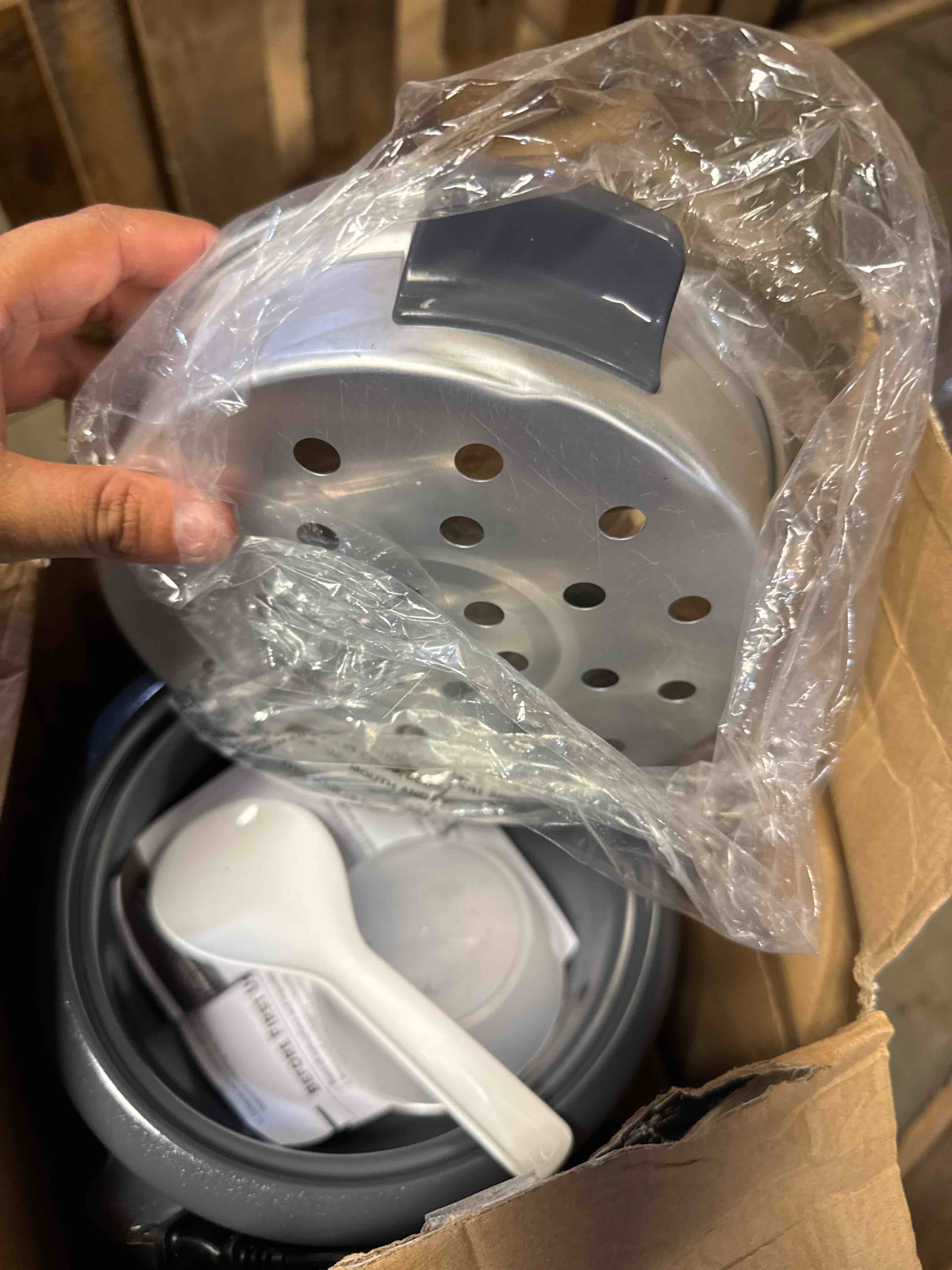 https://s3.amazonaws.com/lotting-images-prod/phillipi/BRN1924132_1753716176321.jpeg