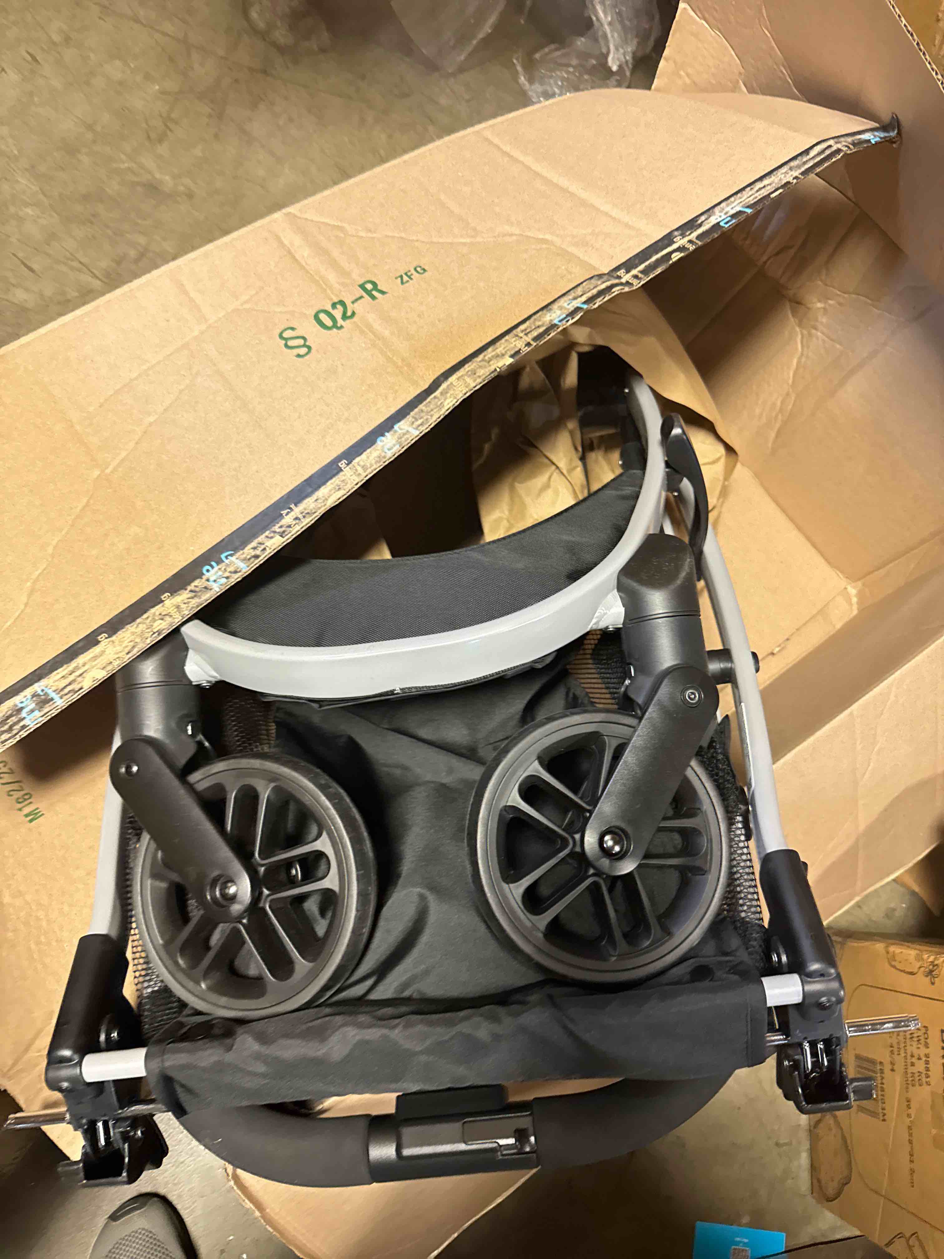 https://s3.amazonaws.com/lotting-images-prod/phillipi/BRN1924141_1753718068831.jpeg
