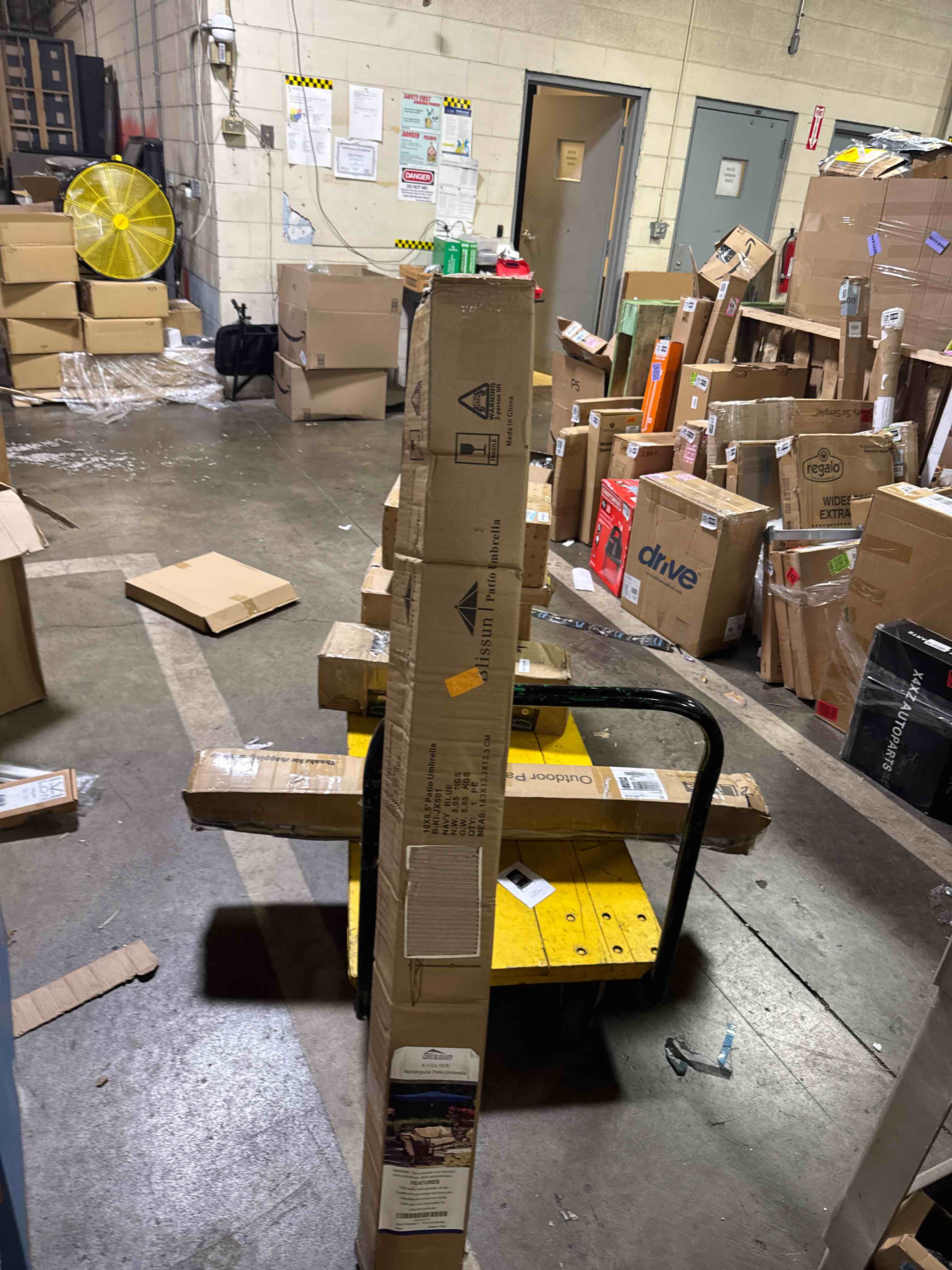 https://s3.amazonaws.com/lotting-images-prod/phillipi/BRN1924180_1753814559655.jpeg