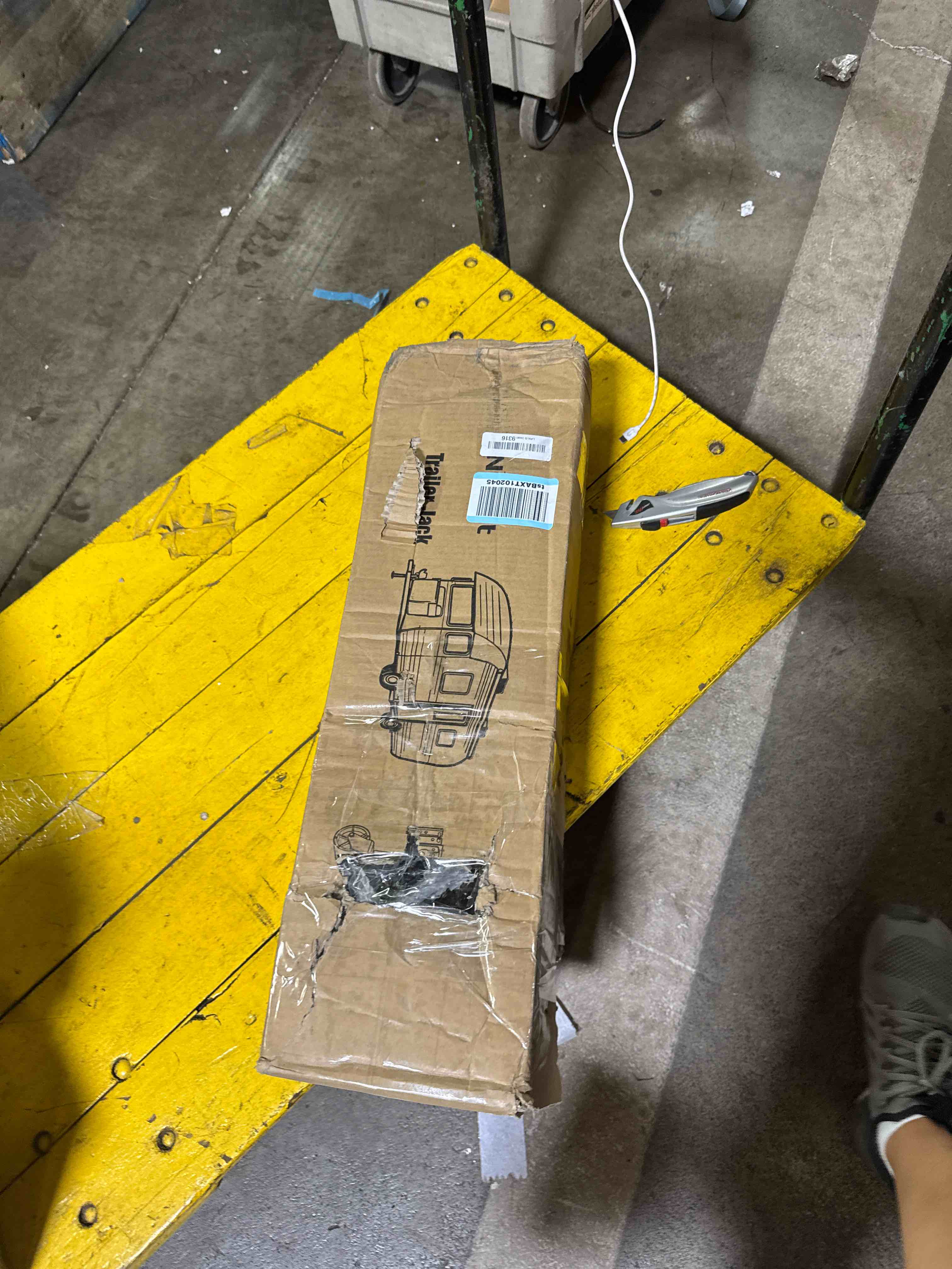 https://s3.amazonaws.com/lotting-images-prod/phillipi/BRN1924181_1753815312263.jpeg