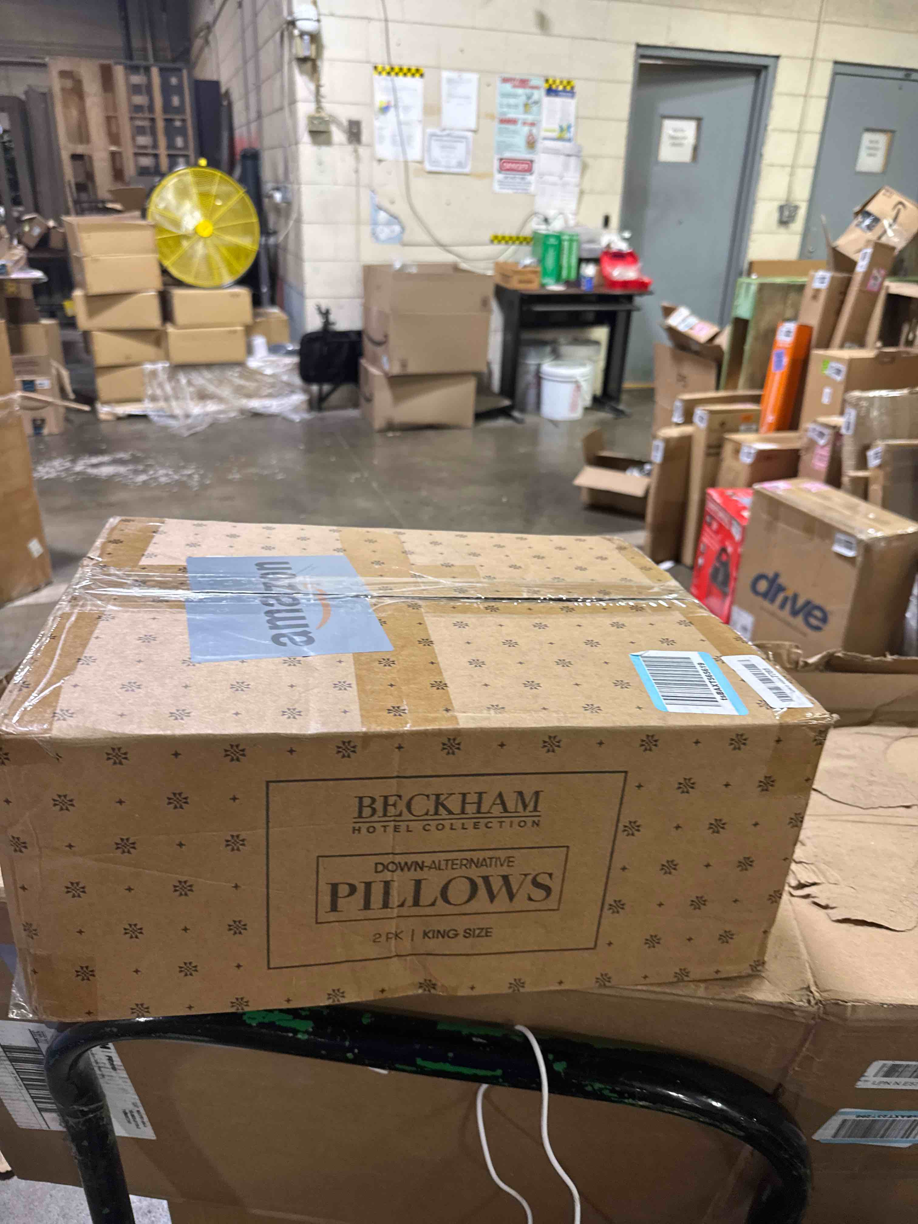 https://s3.amazonaws.com/lotting-images-prod/phillipi/BRN1924183_1753815469374.jpeg