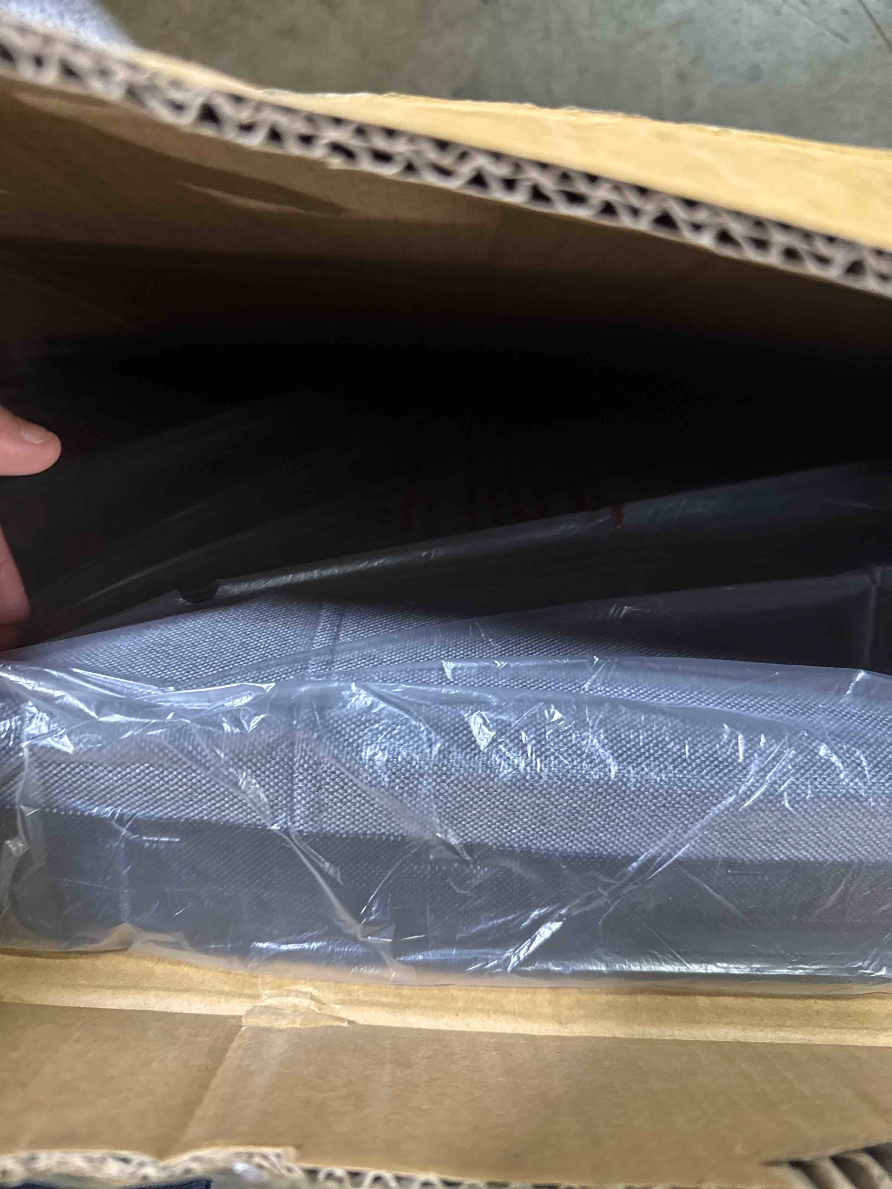 https://s3.amazonaws.com/lotting-images-prod/phillipi/BRN1924189_1753816796233.jpeg