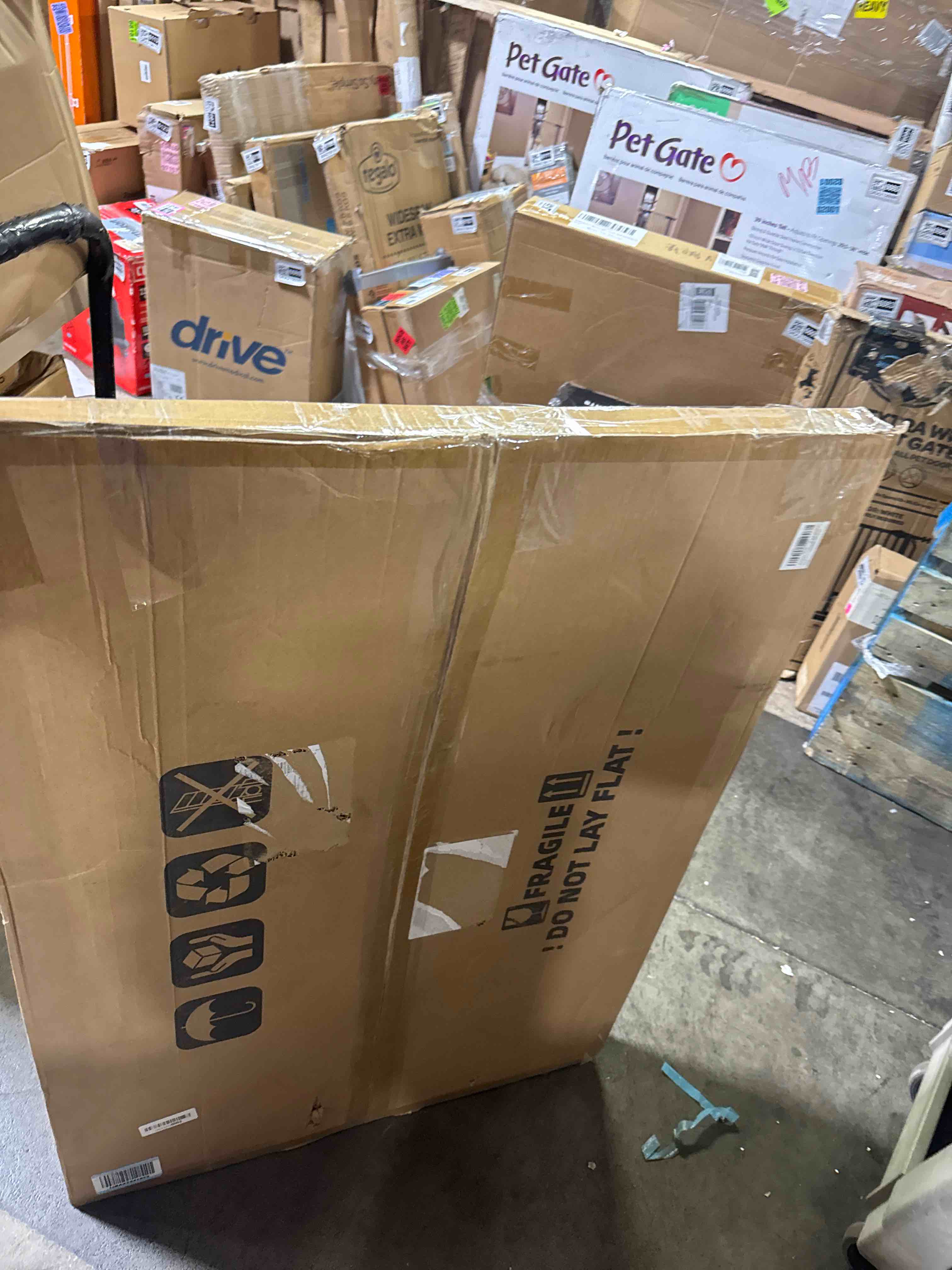 https://s3.amazonaws.com/lotting-images-prod/phillipi/BRN1924190_1753816942637.jpeg