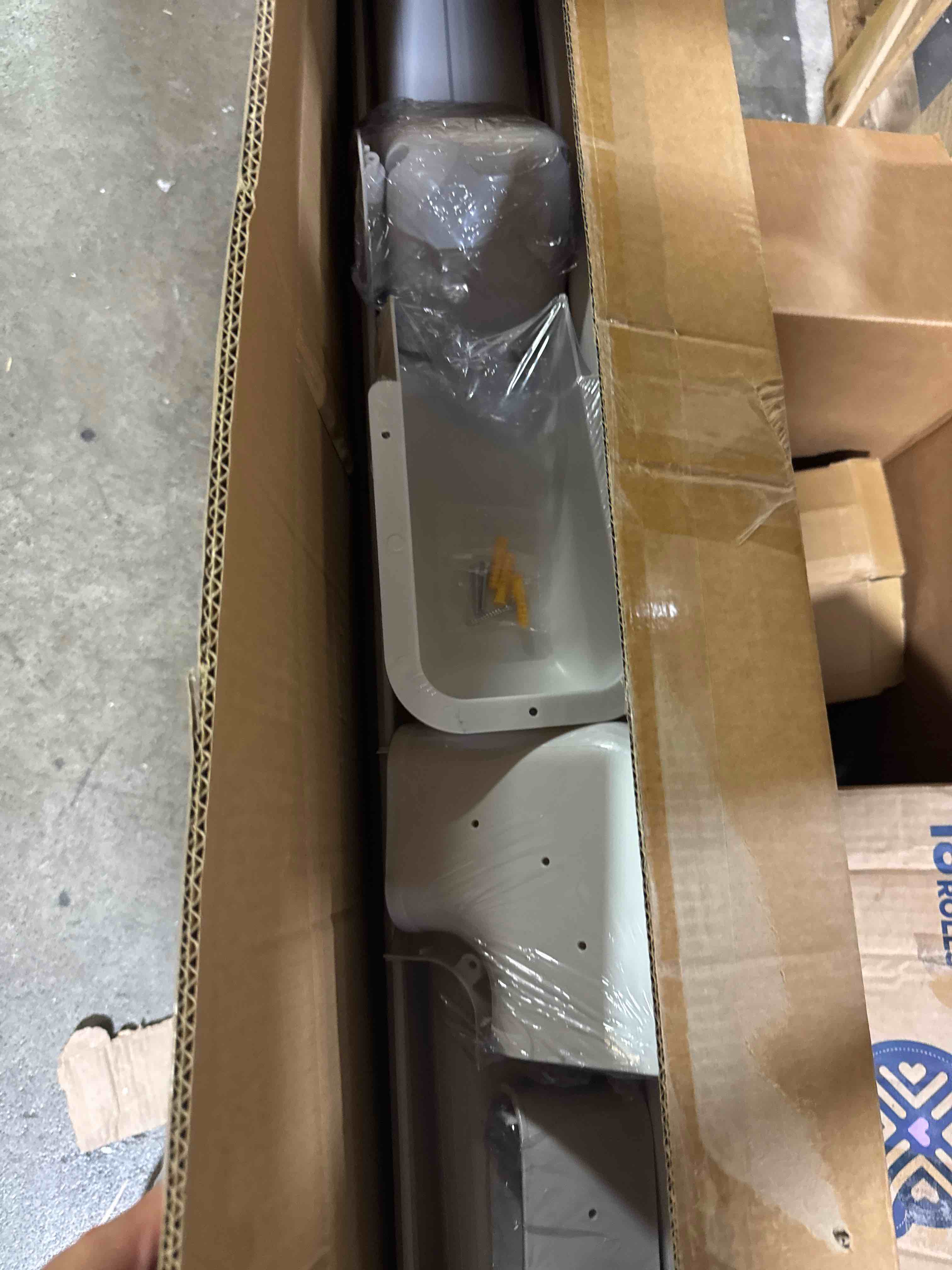 https://s3.amazonaws.com/lotting-images-prod/phillipi/BRN1924191_1753817032279.jpeg