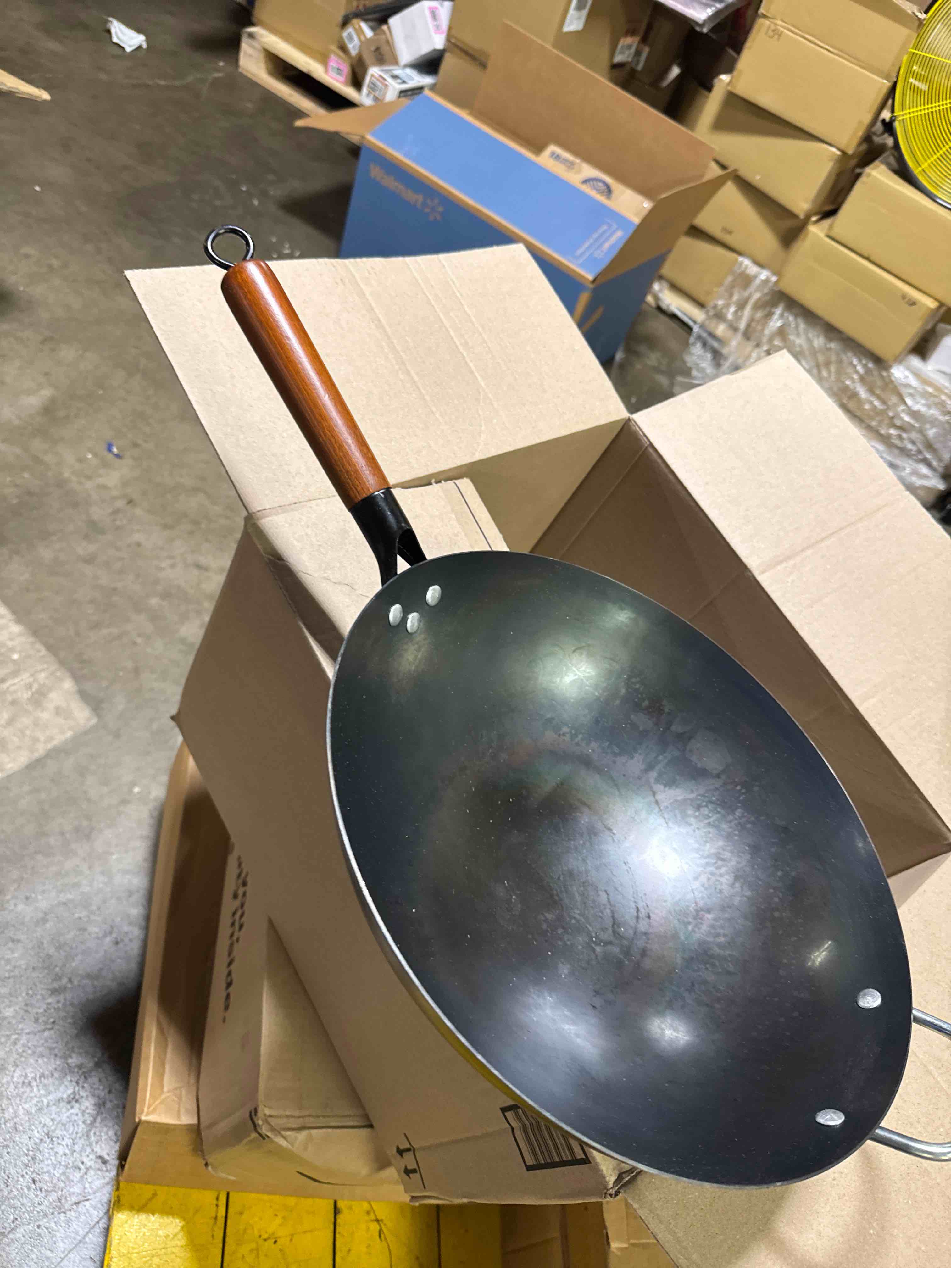 https://s3.amazonaws.com/lotting-images-prod/phillipi/BRN1924230_1753880408232.jpeg