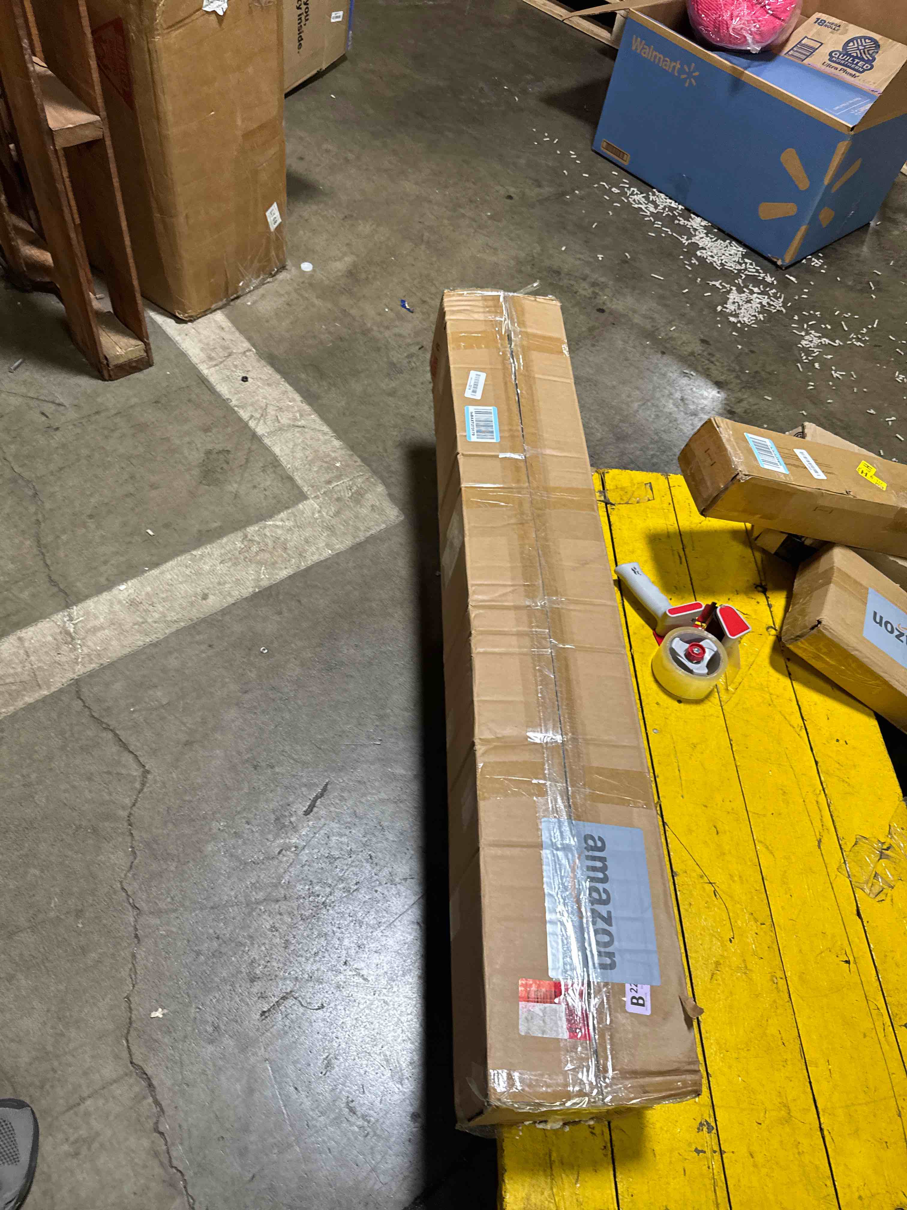 https://s3.amazonaws.com/lotting-images-prod/phillipi/BRN1924233_1753880853925.jpeg