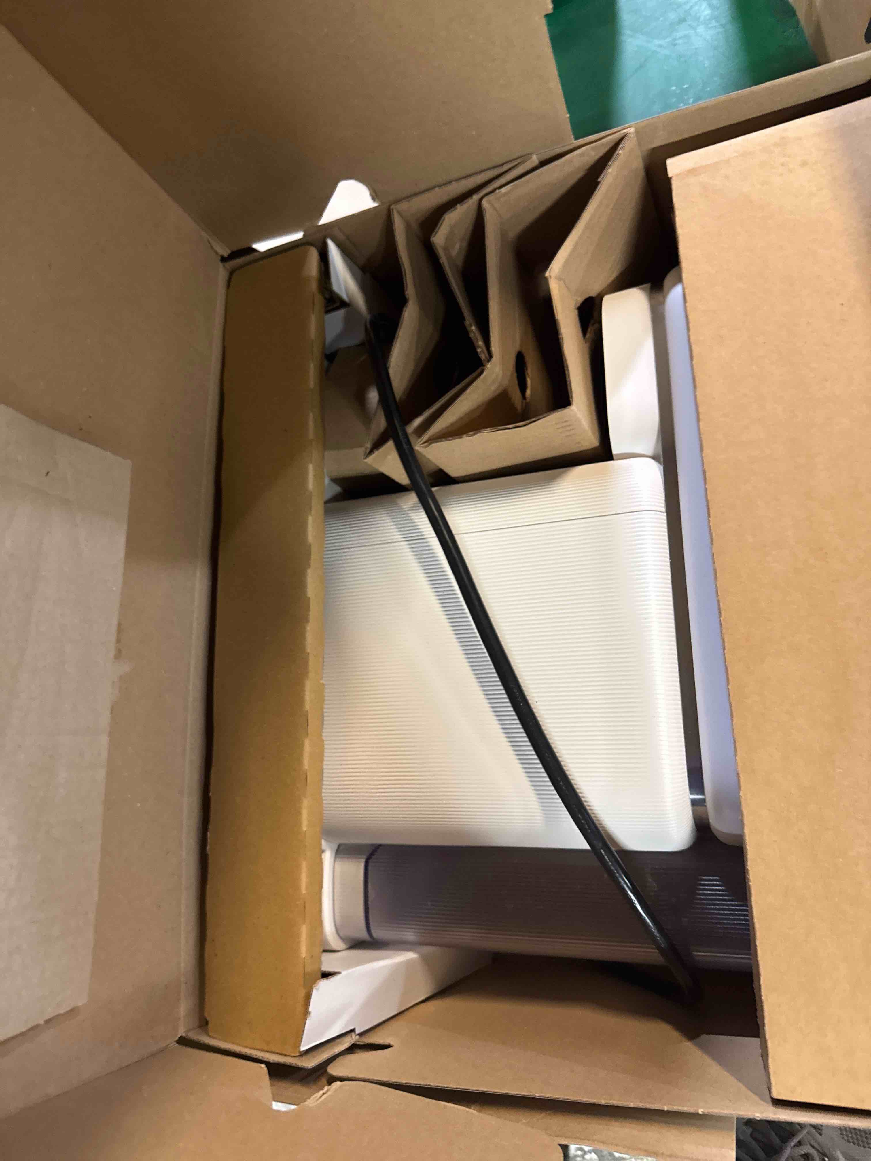 https://s3.amazonaws.com/lotting-images-prod/phillipi/BRN1924268_1753901771766.jpeg