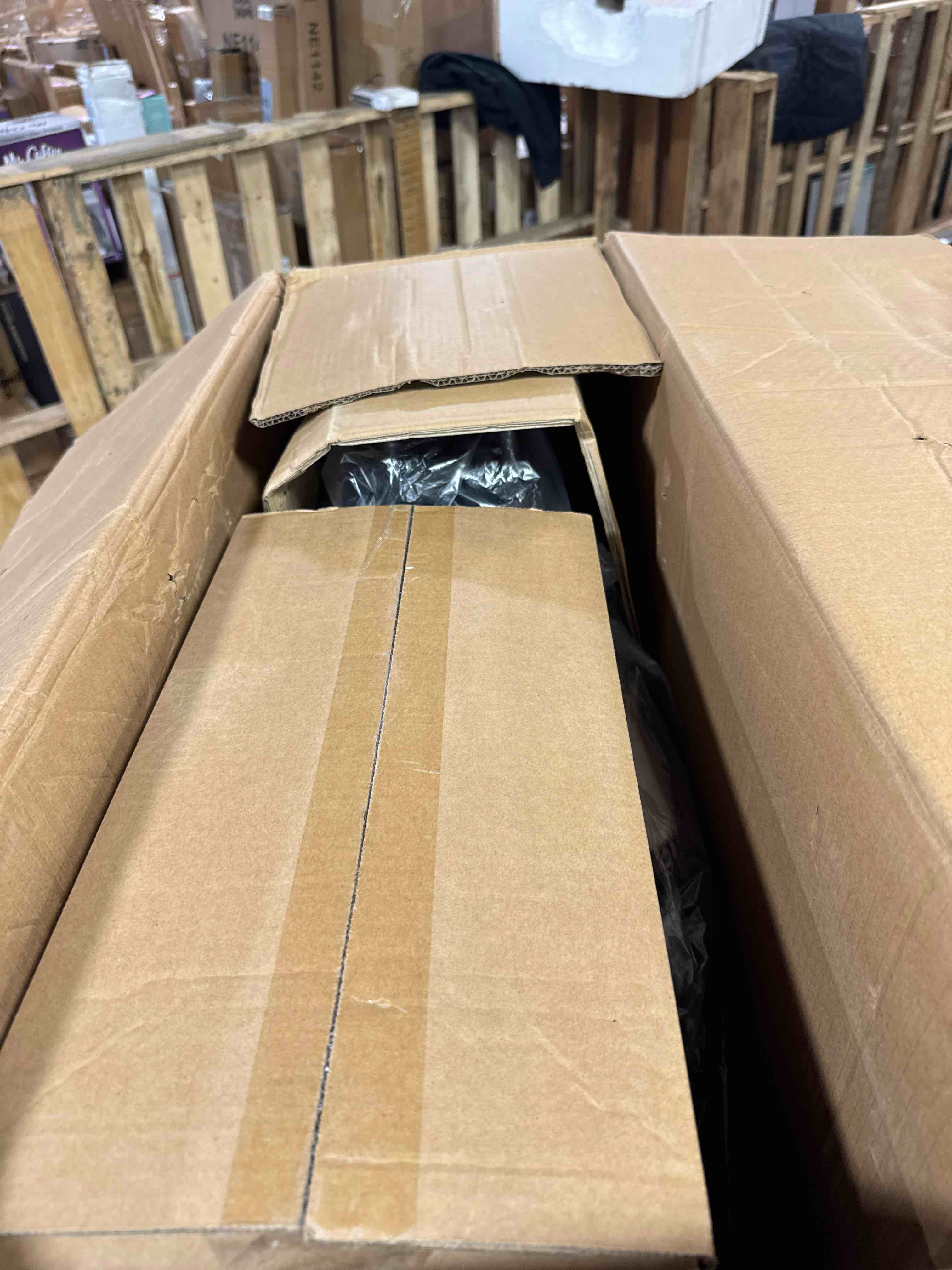 https://s3.amazonaws.com/lotting-images-prod/phillipi/BRN1924297_1753969447309.jpeg
