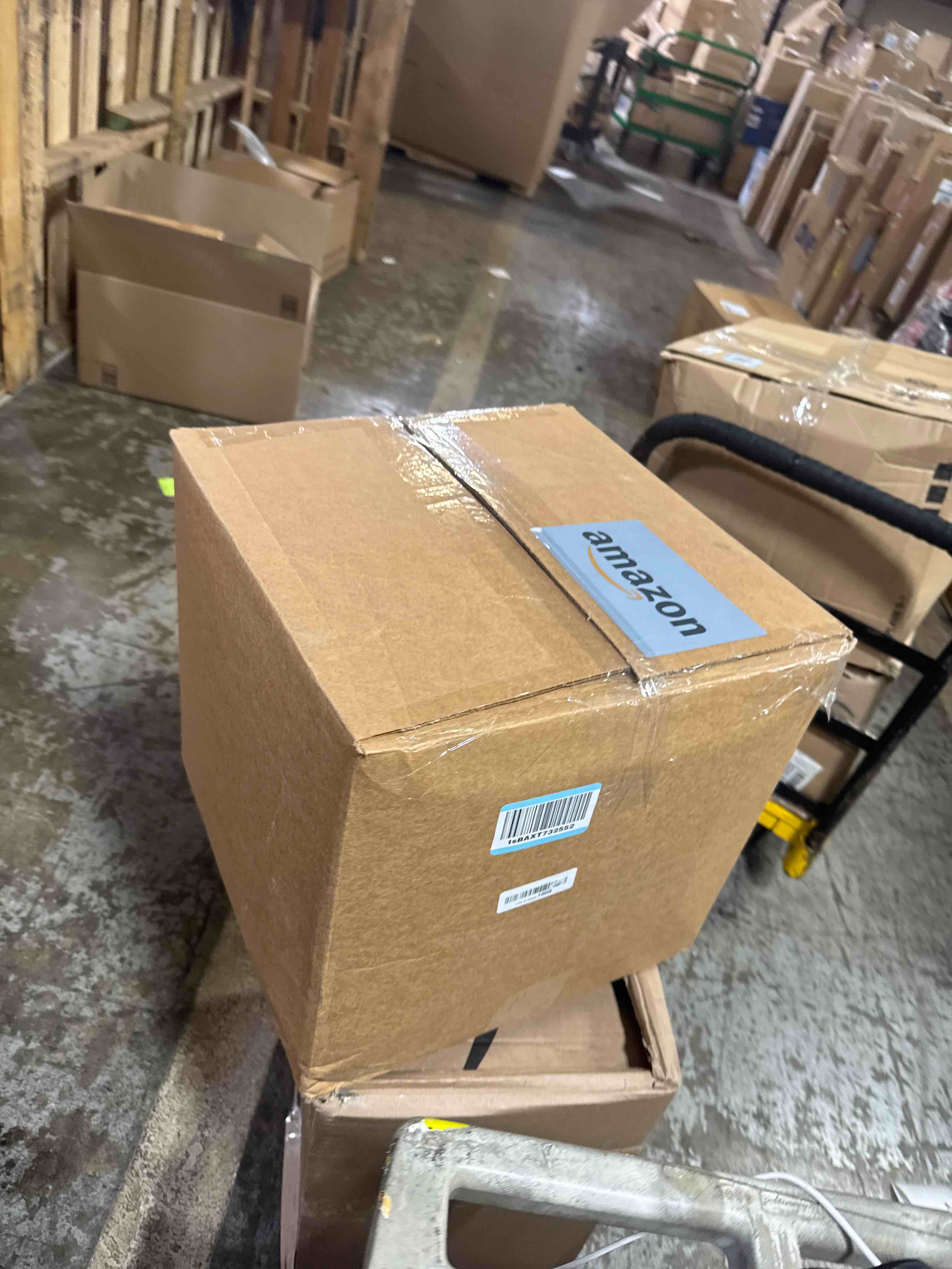 https://s3.amazonaws.com/lotting-images-prod/phillipi/BRN1924299_1753989559223.jpeg