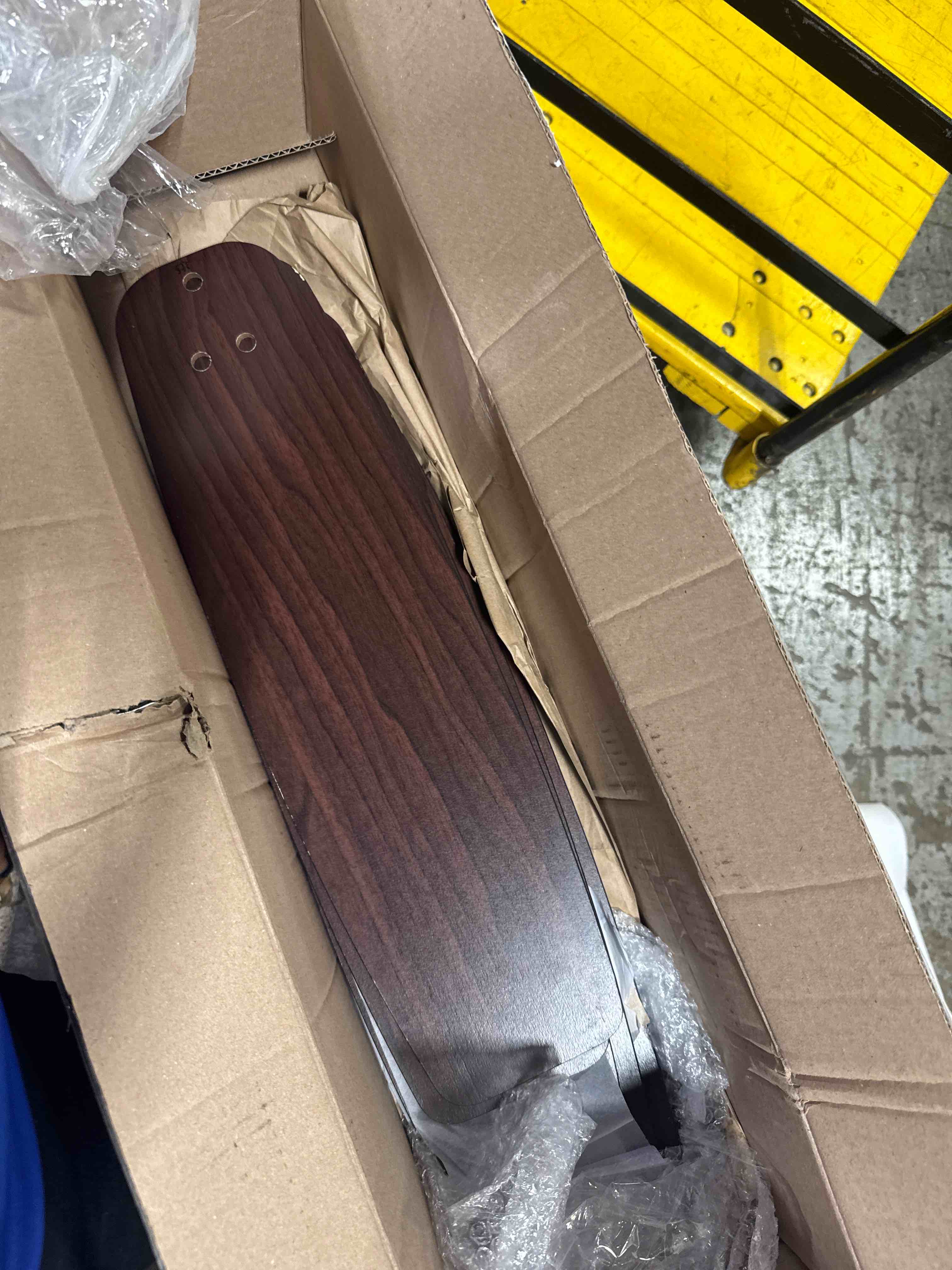 https://s3.amazonaws.com/lotting-images-prod/phillipi/BRN1924308_1753990889975.jpeg