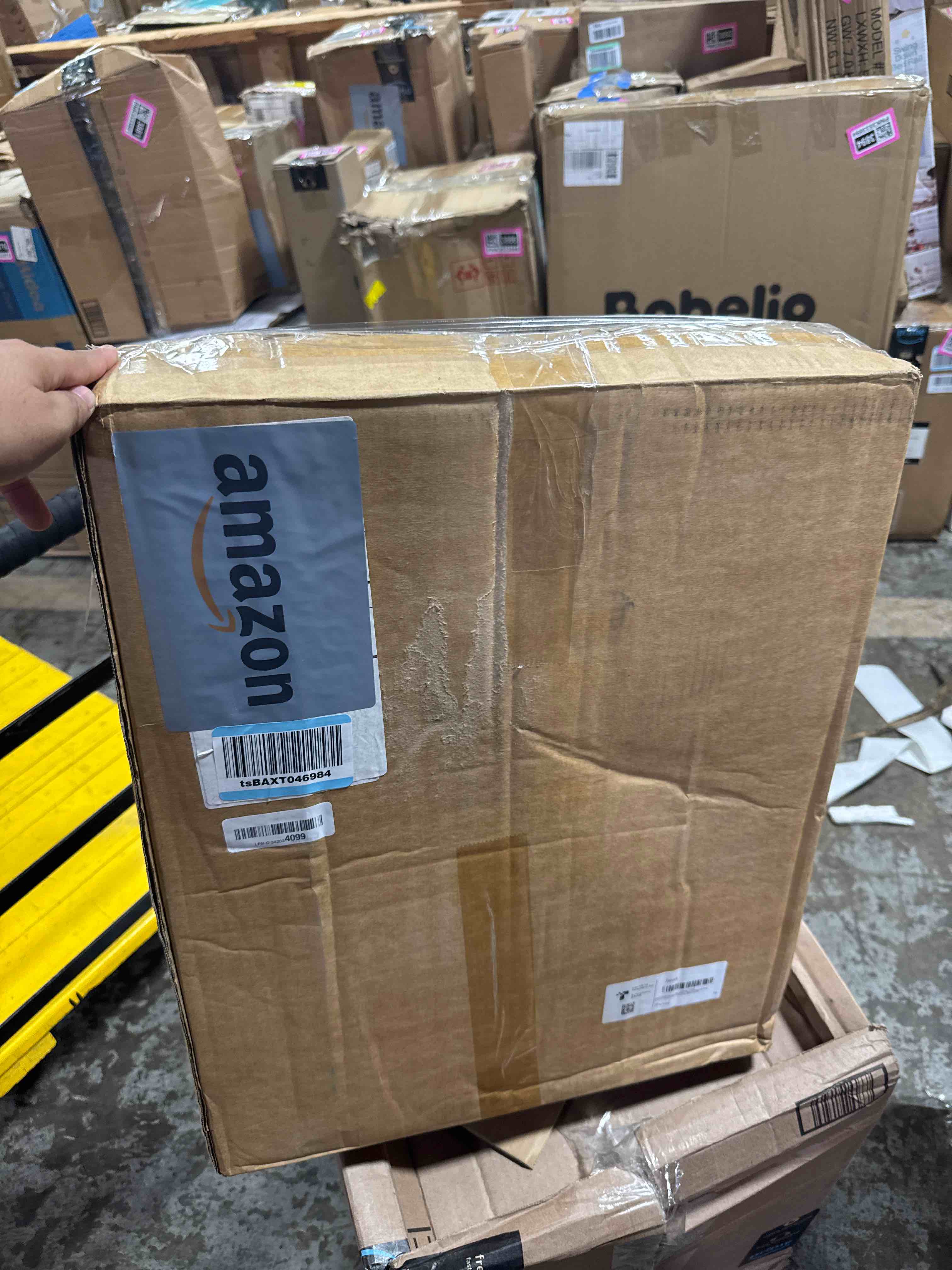 https://s3.amazonaws.com/lotting-images-prod/phillipi/BRN1924309_1753991066349.jpeg